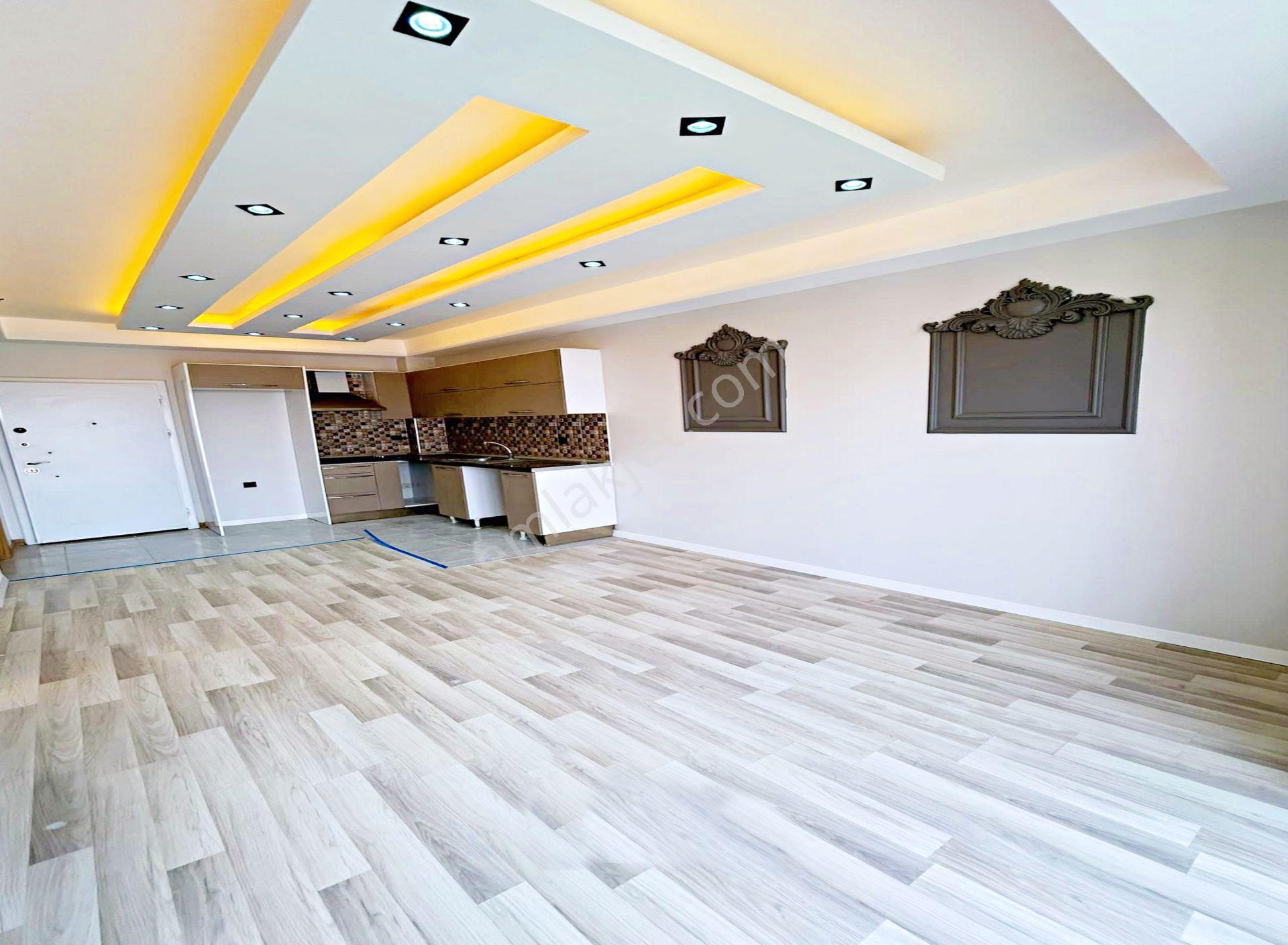 Metrobüse Yakın Satılık Daire Havuzlu Güvenlikli Site İçi - Görsel 5
