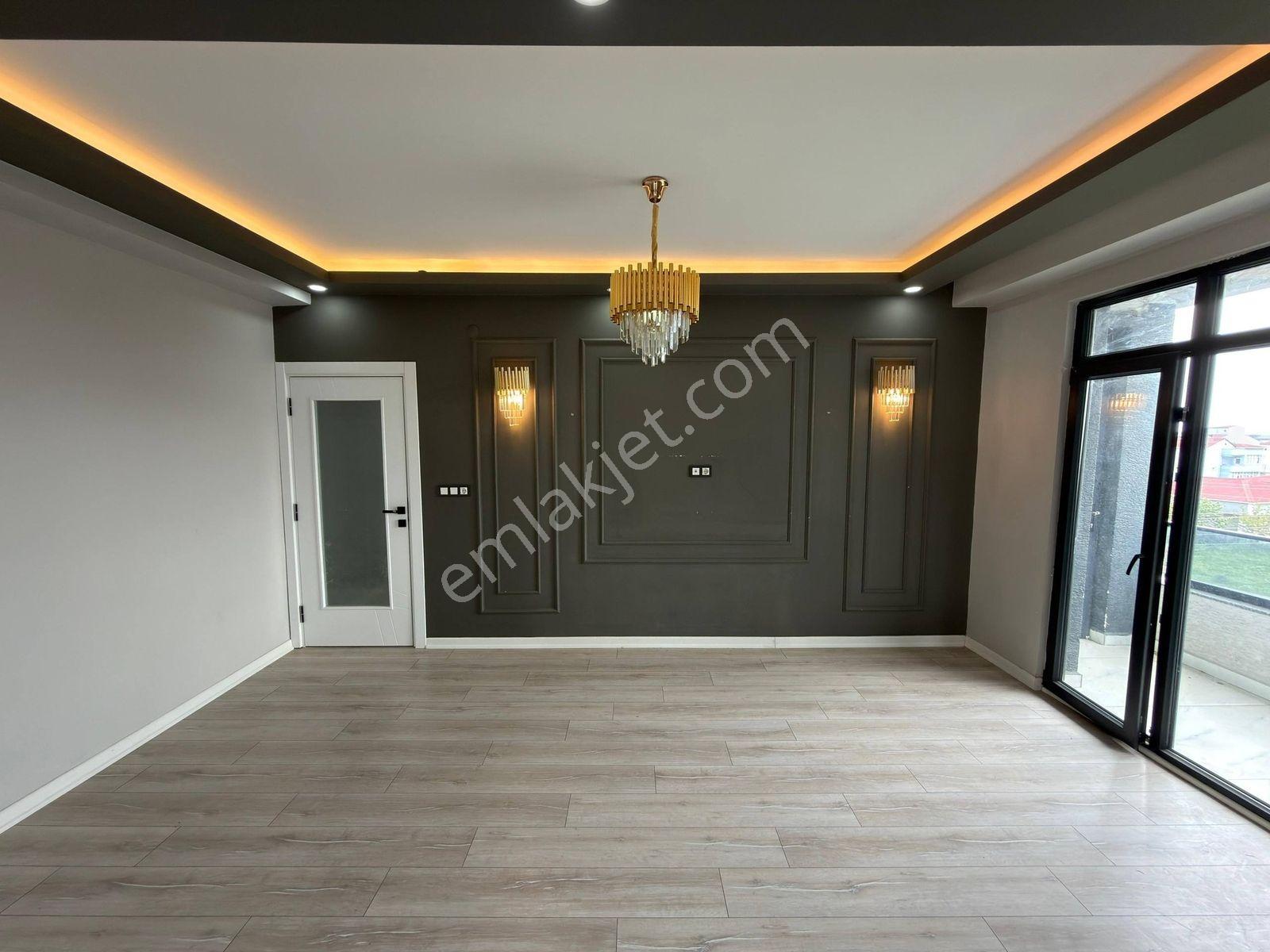 Sarraf Yapıdan Metrobüse 5 Dk Dekorlu Lüx 2+1 Daire - Görsel 13