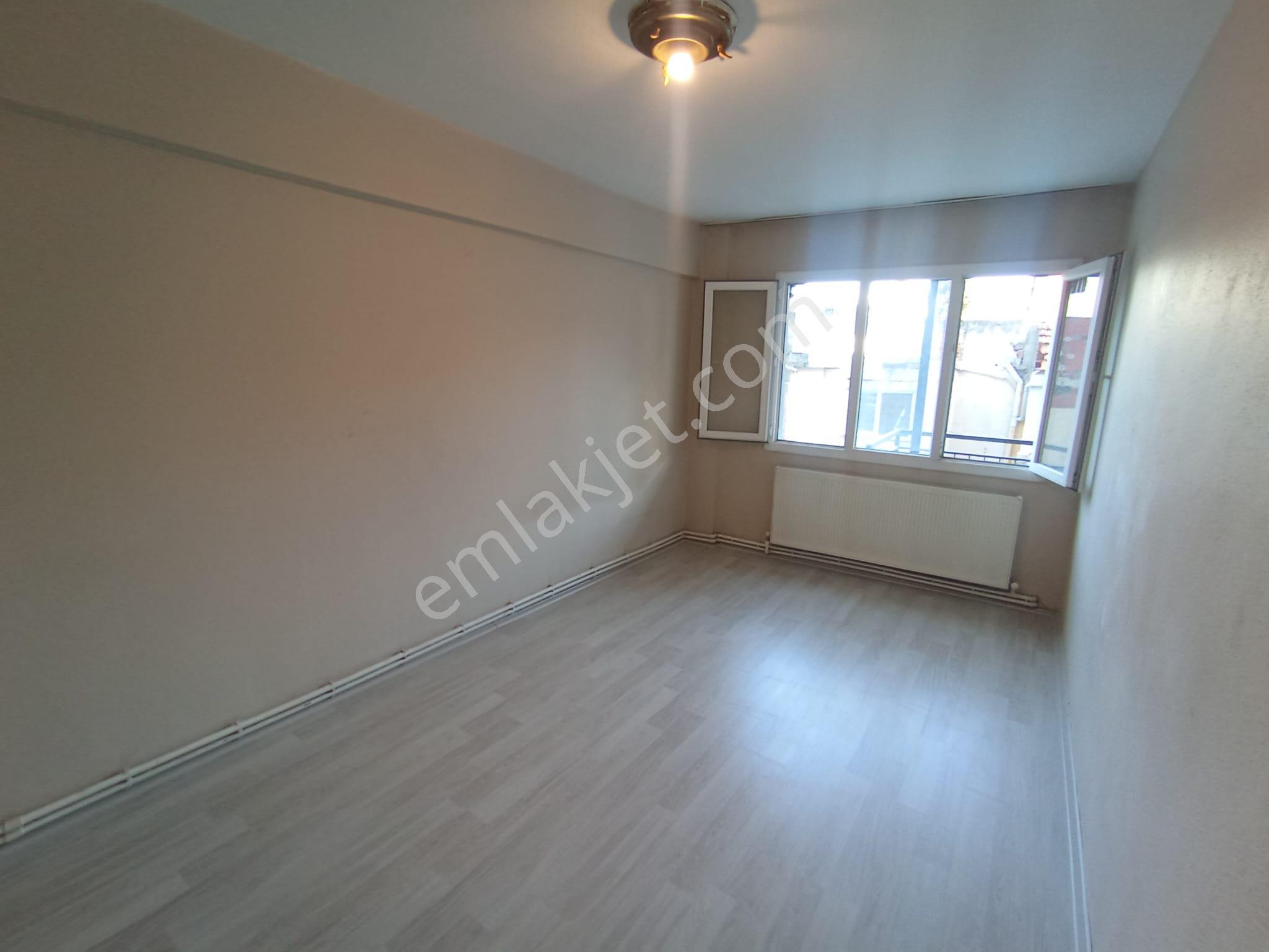 Karabağlar Yunus Emre Mh. Merkez Yakını 3+1 120 M2 Doğalğazlı Kiralık Daire - Görsel 8