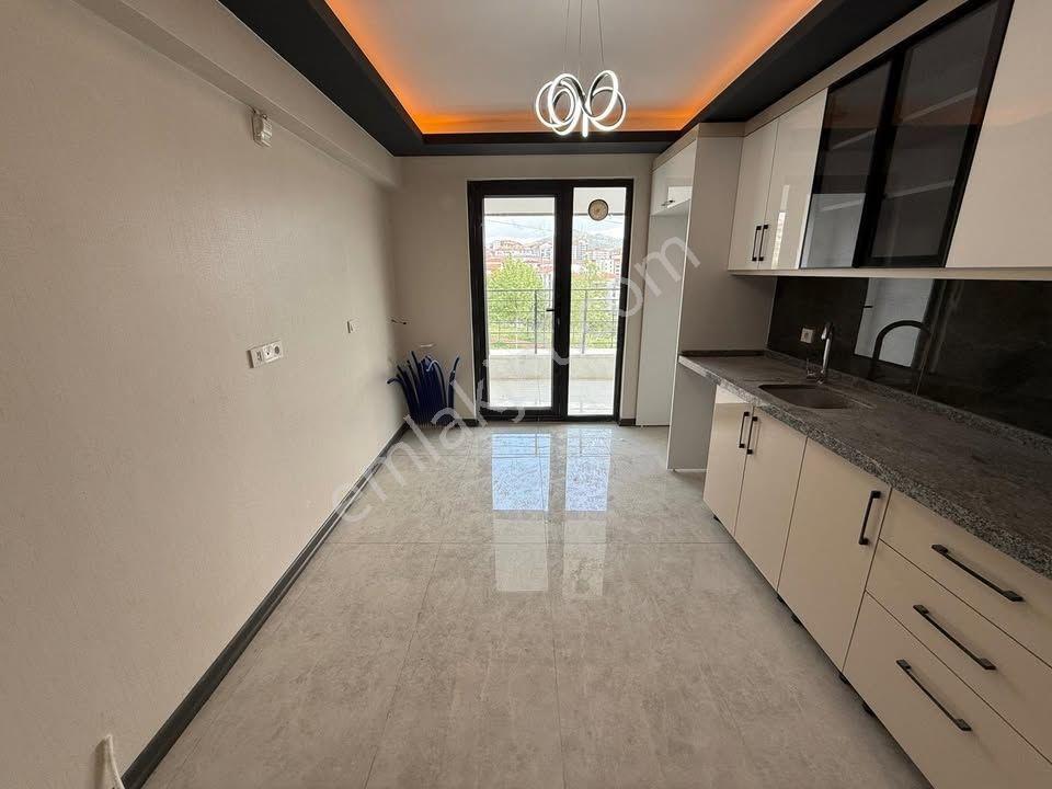 Beylikdüzü Sarraf'tan 2+1 Geniş Dekorlu Site İçi Daire - Görsel 15