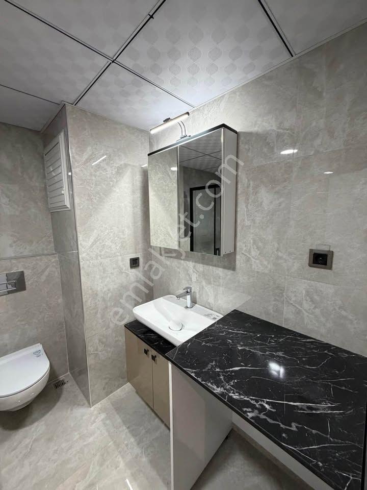 Sarraftan Metrobüse Yakın Site İçi %90 Kredi İmkanıyla 2+1 - Görsel 34