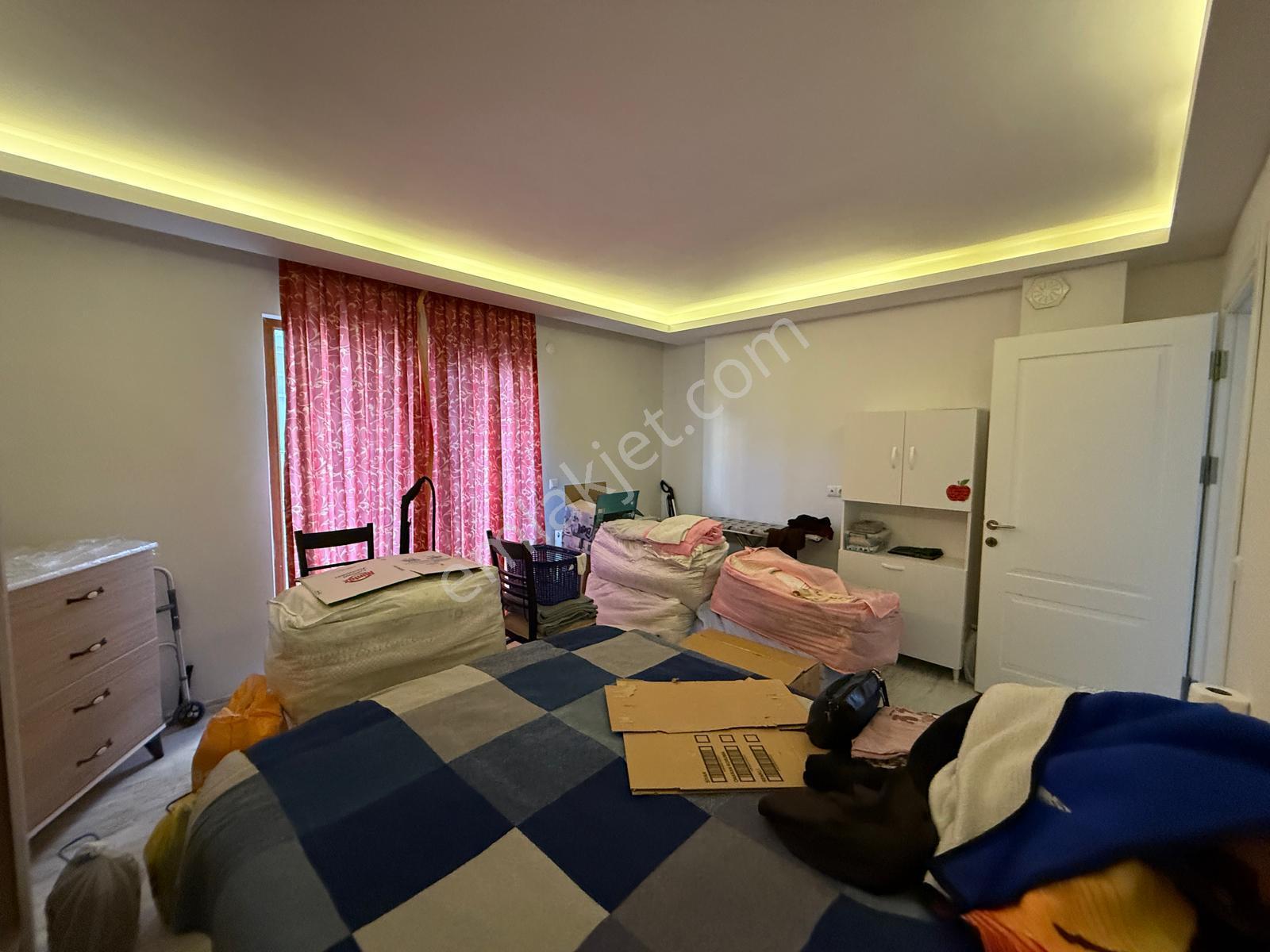 Tramvaya 2 Sokak 2+1 Mutfak Salon Ayrı Geniş Ferah Kiralık Daire - Görsel 23