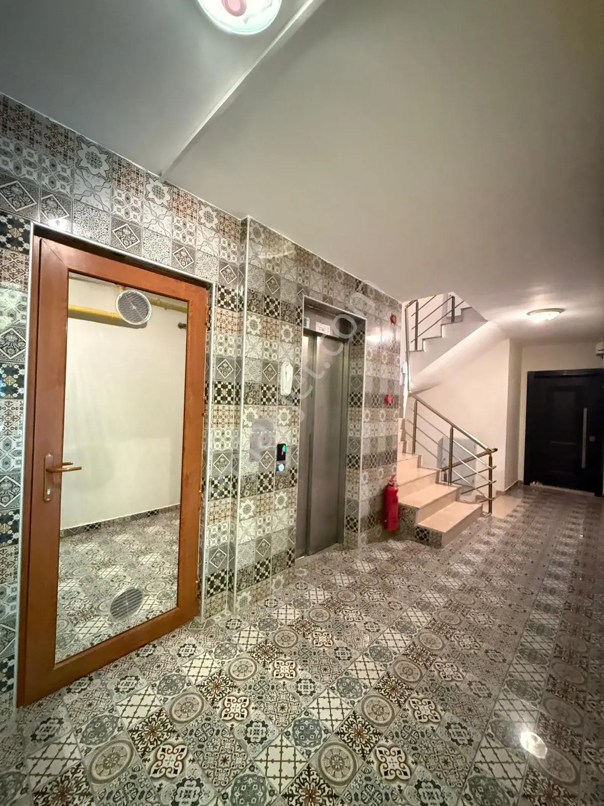 Tramvaya 2 Sokak 2+1 Mutfak Salon Ayrı Geniş Ferah Kiralık Daire - Görsel 3