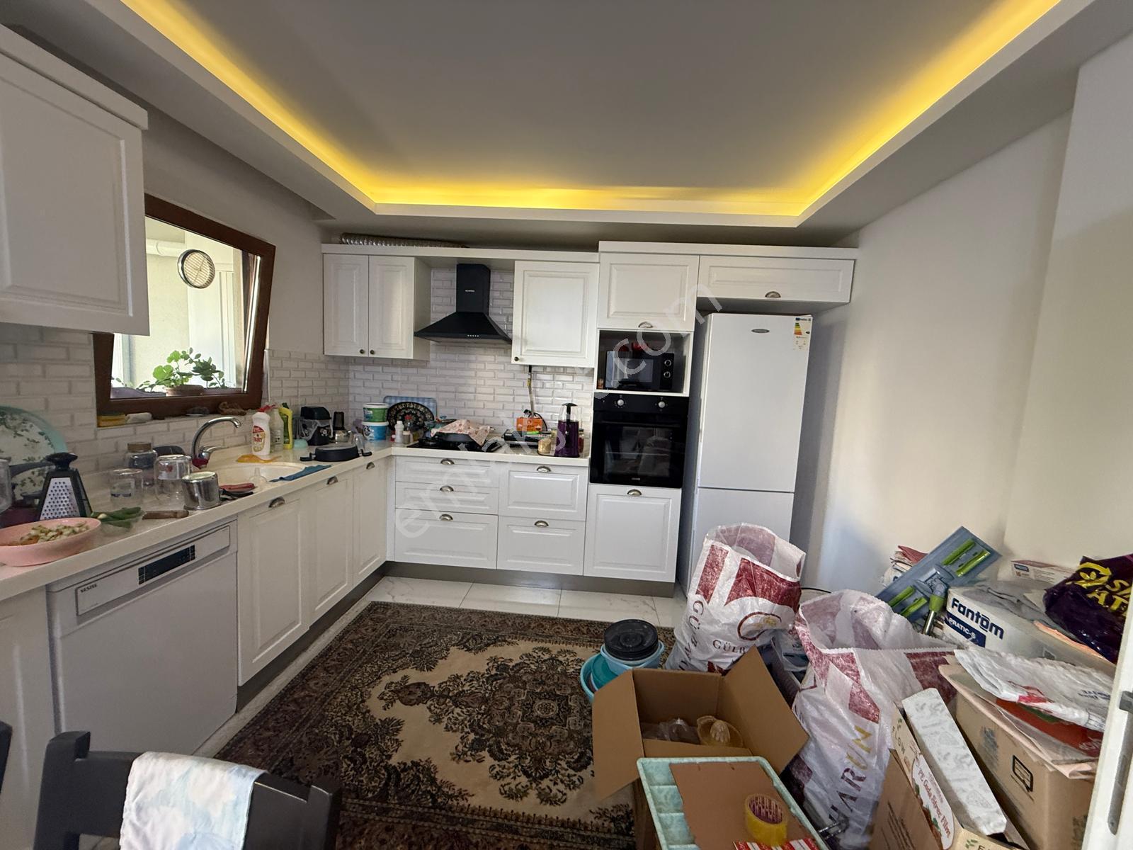 Tramvaya 2 Sokak 2+1 Mutfak Salon Ayrı Geniş Ferah Kiralık Daire - Görsel 17