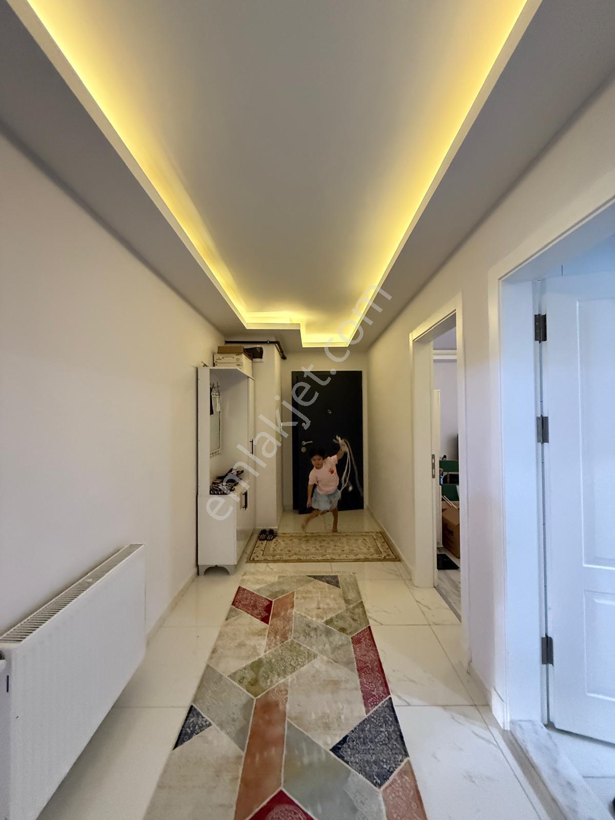 Tramvaya 2 Sokak 2+1 Mutfak Salon Ayrı Geniş Ferah Kiralık Daire - Görsel 8