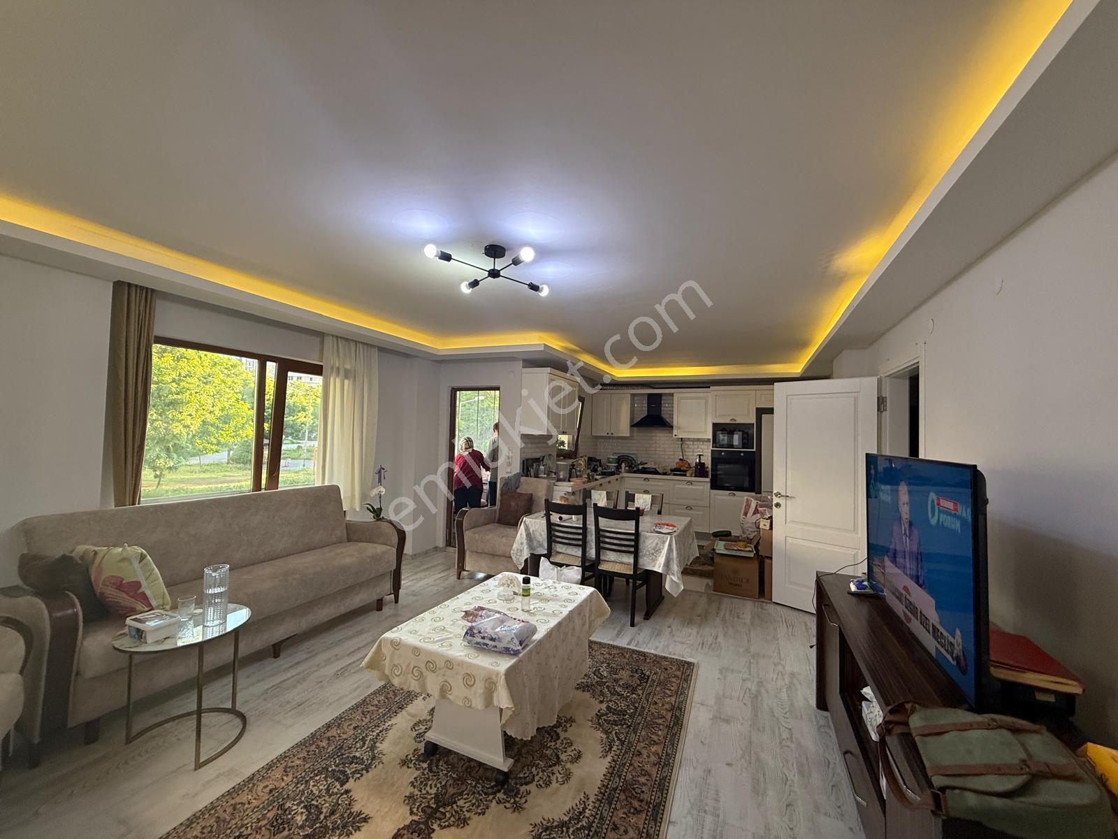 Tramvaya 2 Sokak 2+1 Mutfak Salon Ayrı Geniş Ferah Kiralık Daire - Görsel 11
