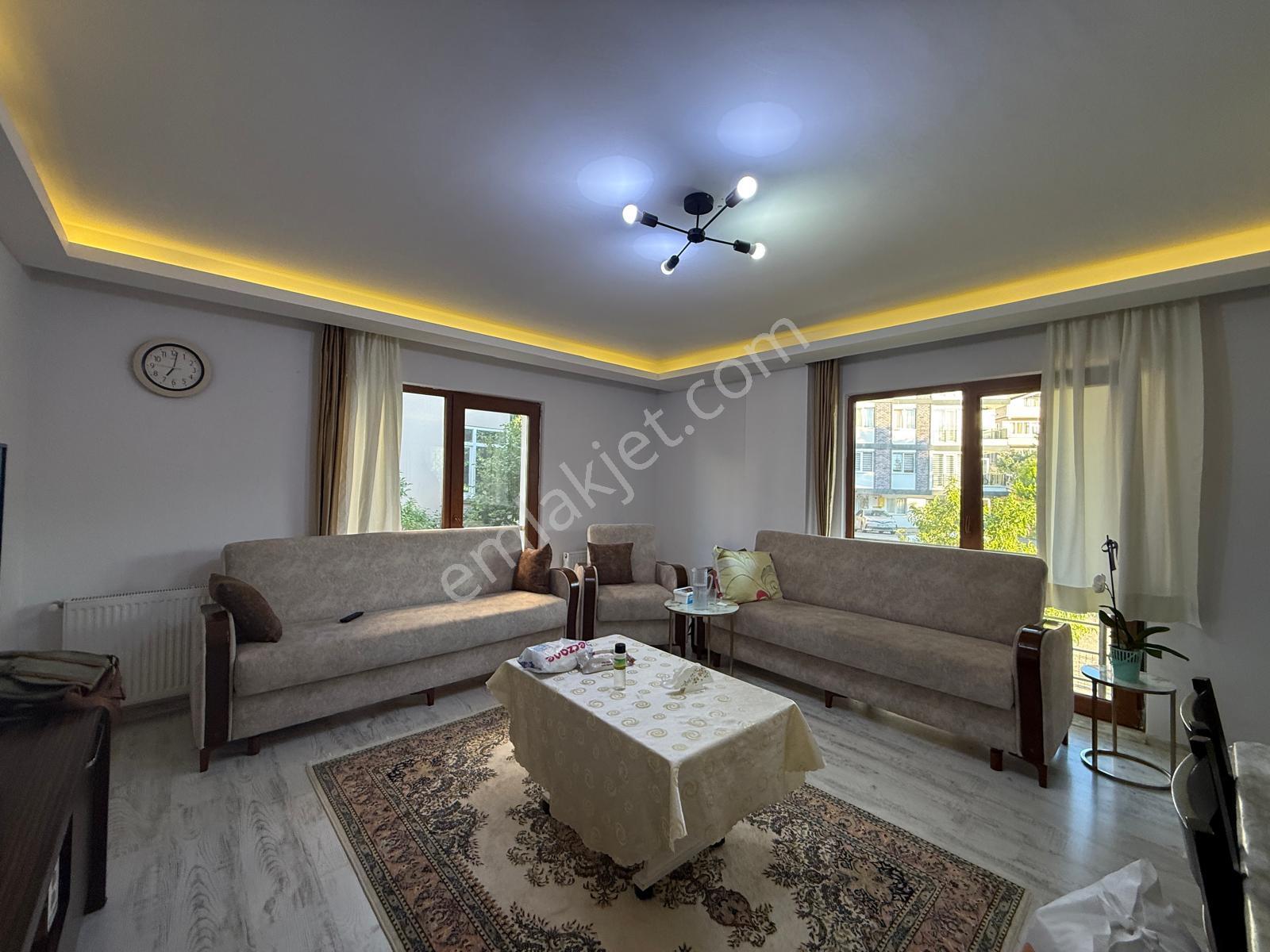 Tramvaya 2 Sokak 2+1 Mutfak Salon Ayrı Geniş Ferah Kiralık Daire - Görsel 9