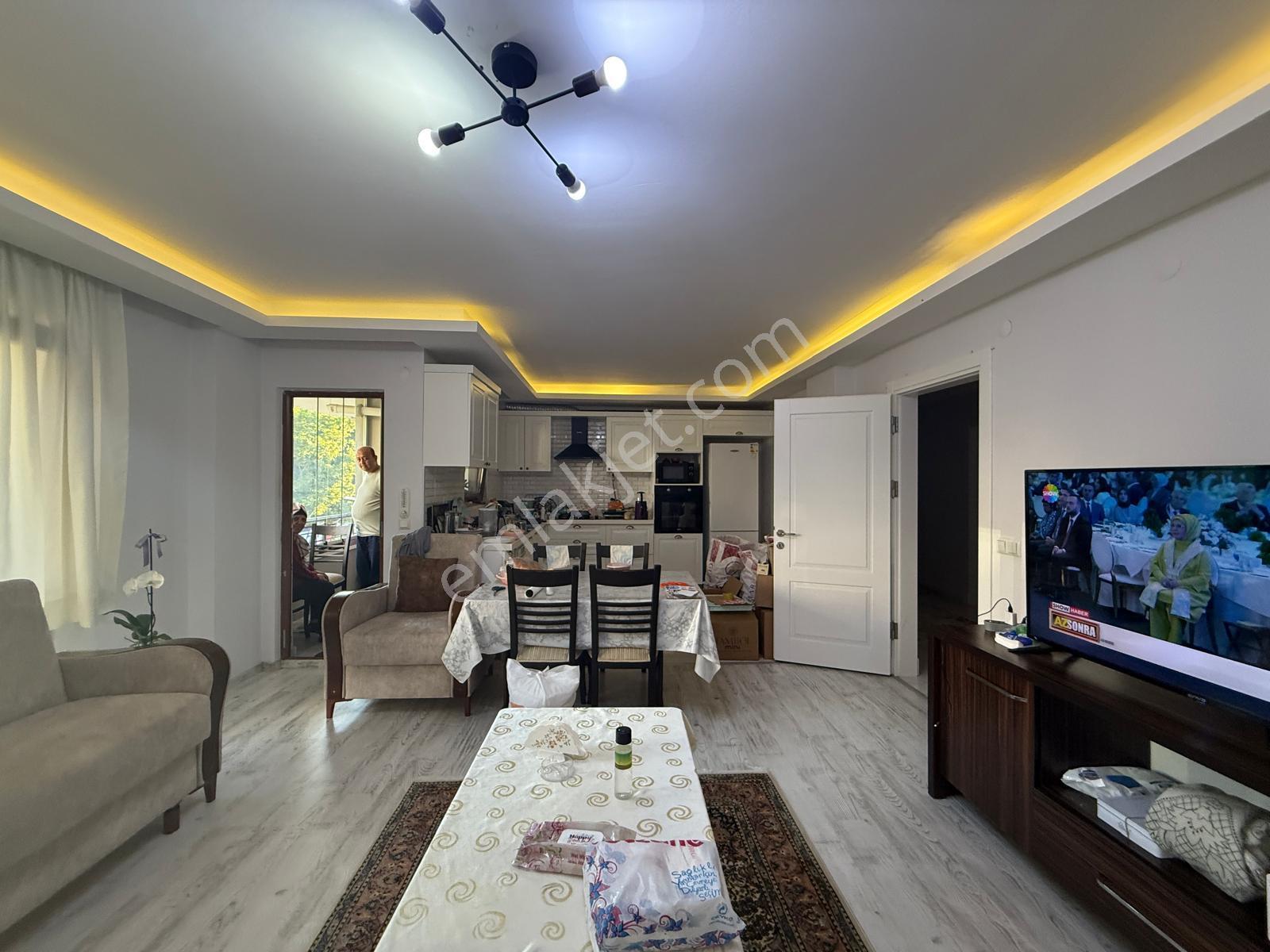 Tramvaya 2 Sokak 2+1 Mutfak Salon Ayrı Geniş Ferah Kiralık Daire - Görsel 10