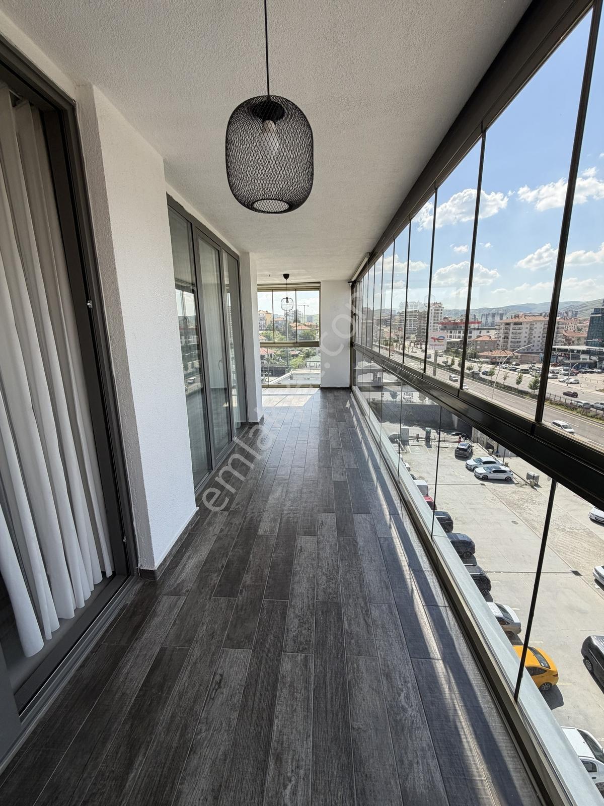 Vip'den Protokol Yolu Üzerinde Lüks Yapılı Kiralık 4+1 Daire - Görsel 22
