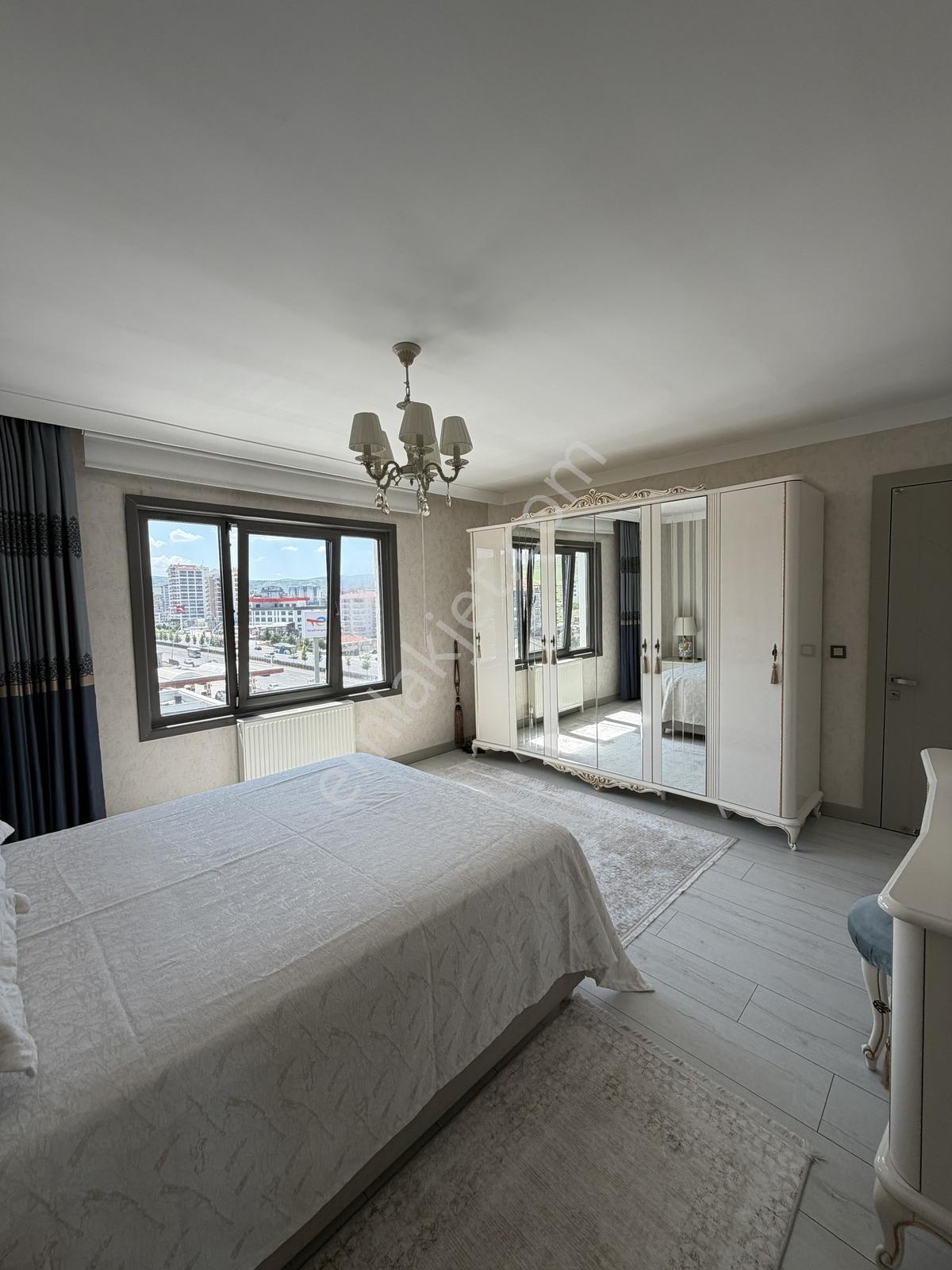 Vip'den Protokol Yolu Üzerinde Lüks Yapılı Kiralık 4+1 Daire - Görsel 8