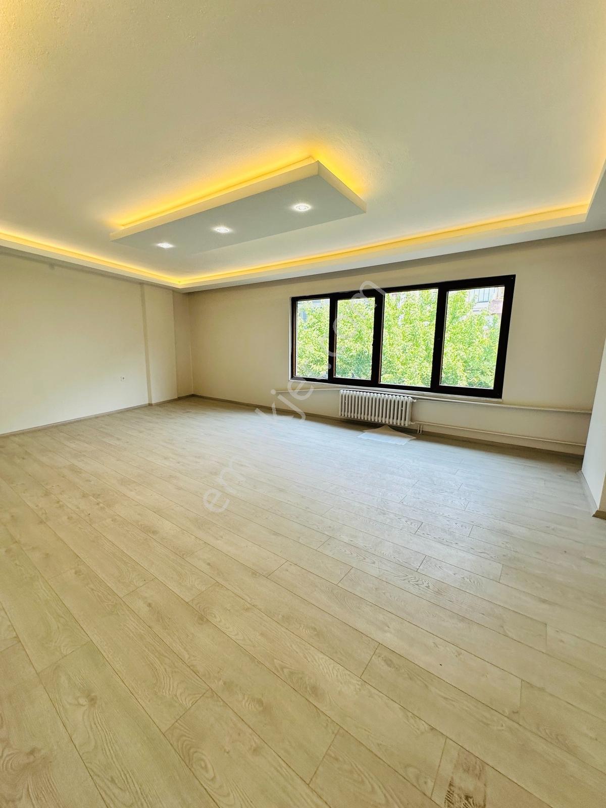 Eskişehir Masrafsız, Yeni Tadilatlı 3+1 Satılık Daire - Görsel 21