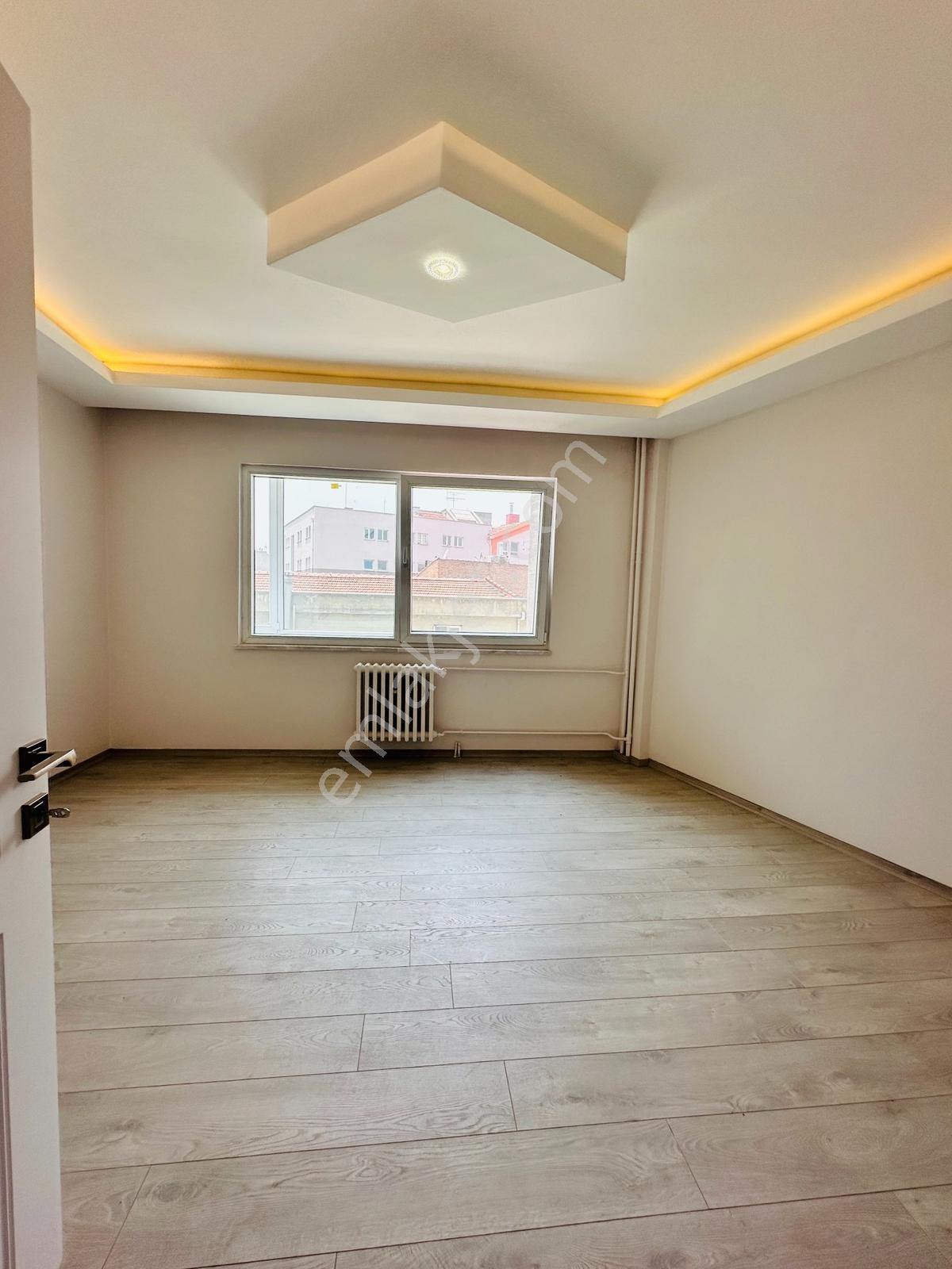 Eskişehir Masrafsız, Yeni Tadilatlı 3+1 Satılık Daire - Görsel 3