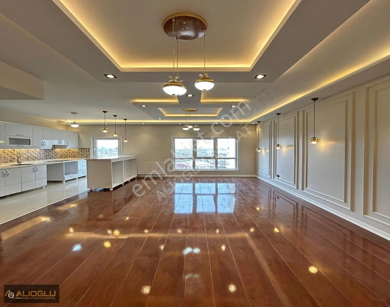 Güvenlikli Otoparklı Cadde Üzeri Site İçi Ultra Lüks 2+1 Daire - Görsel 33