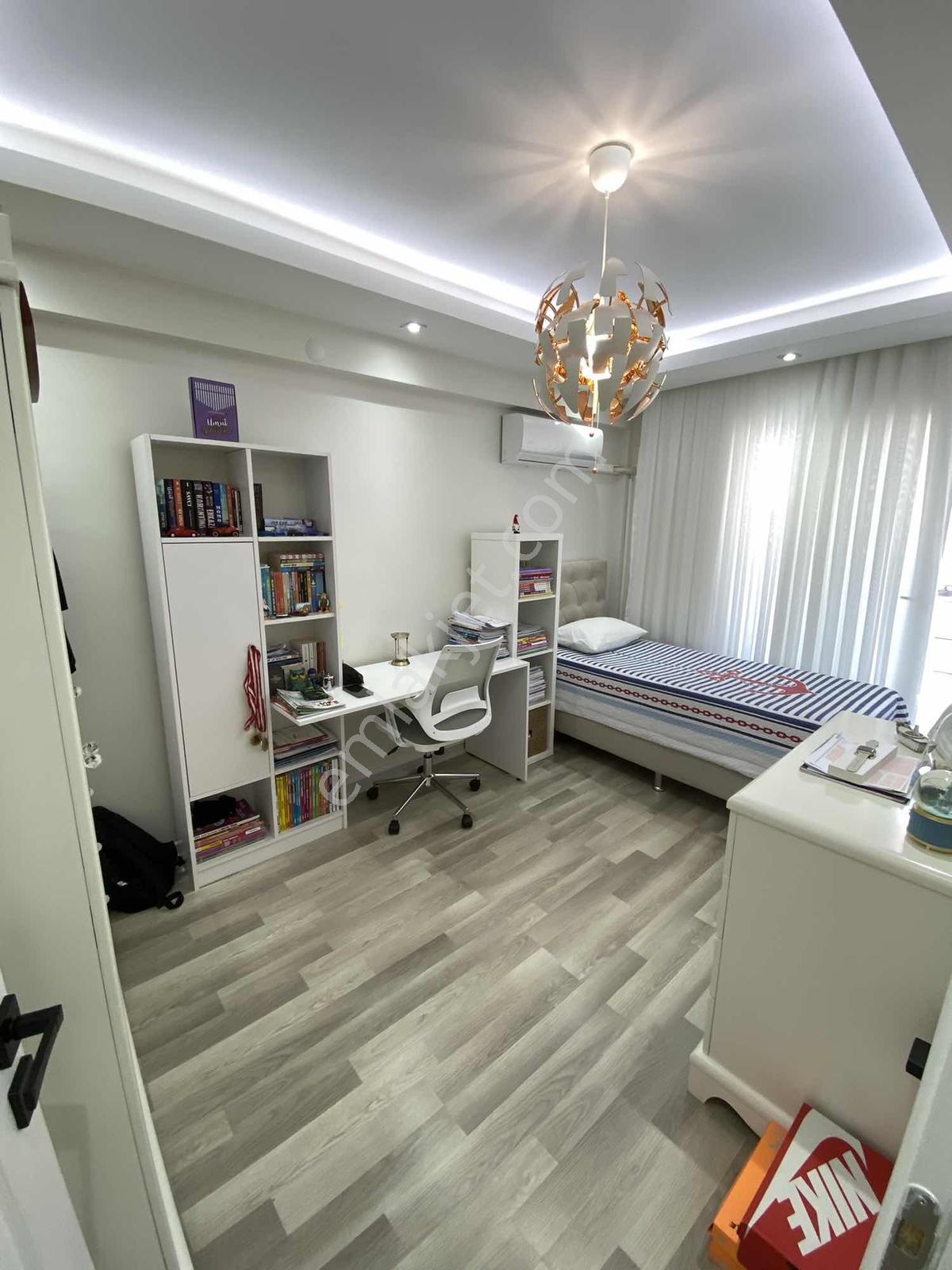 Buca Çevikbirde Satılık 3+1 Çift Cephe Ebeveyn Banyolu Ferah Ev - Görsel 2