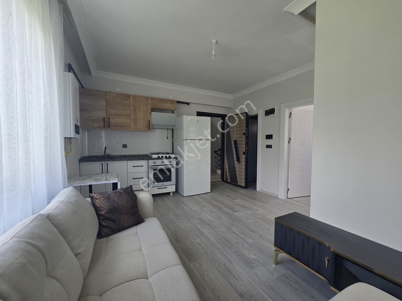 Remax Dem'den Halitpaşa Mah. Full Eşyalı 1+1 Kiralık Daire - Görsel 3