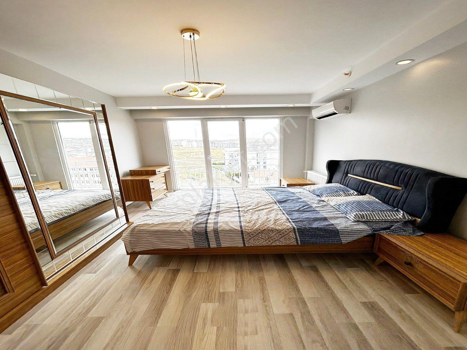 Metrobüse Yakın Satılık Daire Havuzlu Güvenlikli Site İçi 2+1 - Görsel 23