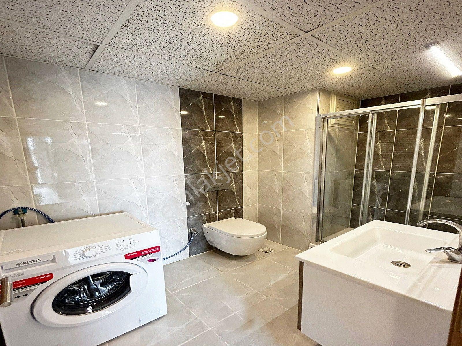 Metrobüse Yakın Satılık Daire Havuzlu Güvenlikli Site İçi 2+1 - Görsel 15