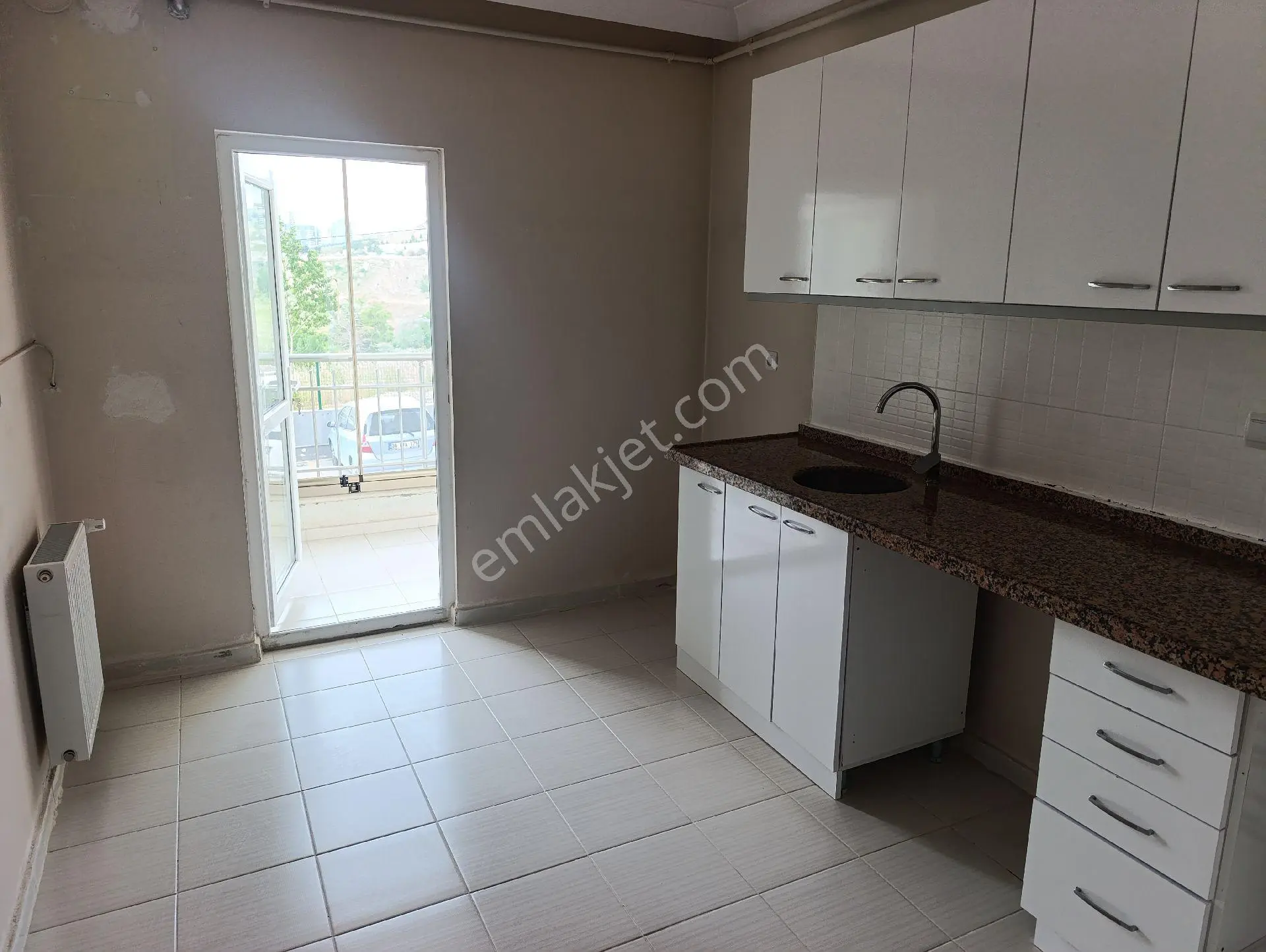 Yükseltepe Mah Kiralık 2+1 Site İçinde Güvenlikli Geniş Ferah Daire - Görsel 3