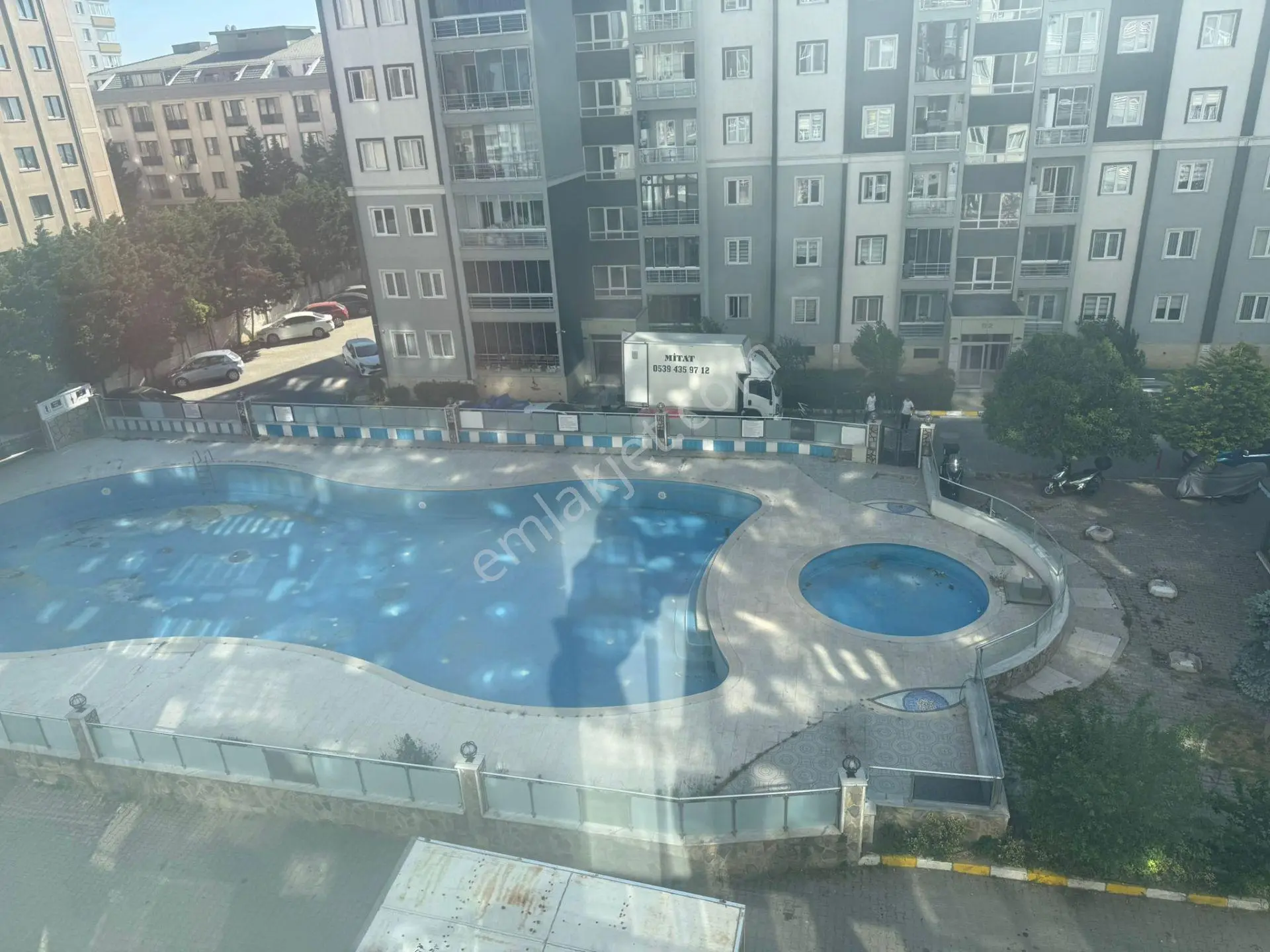 Cerrahpaşa Emlaktan Büyükçekmece Çakmaklı Gölşehir Evlerinde Tadilatlı 2+1 Satılık Daire - Görsel 4