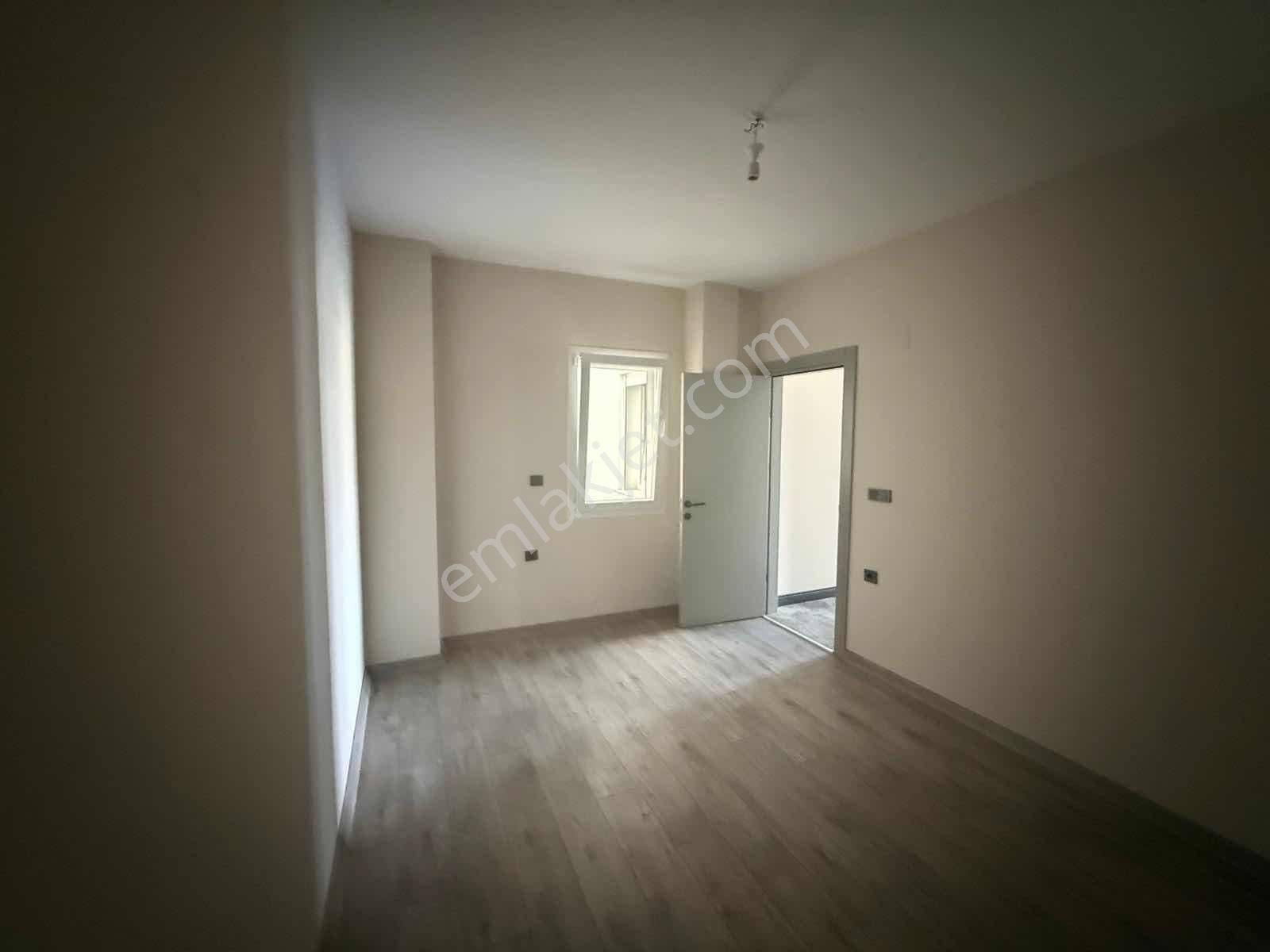 Kuşadası Davutlar Merkezde Ara Kat 105m2 Kiralık 3+1 Daire - Görsel 17