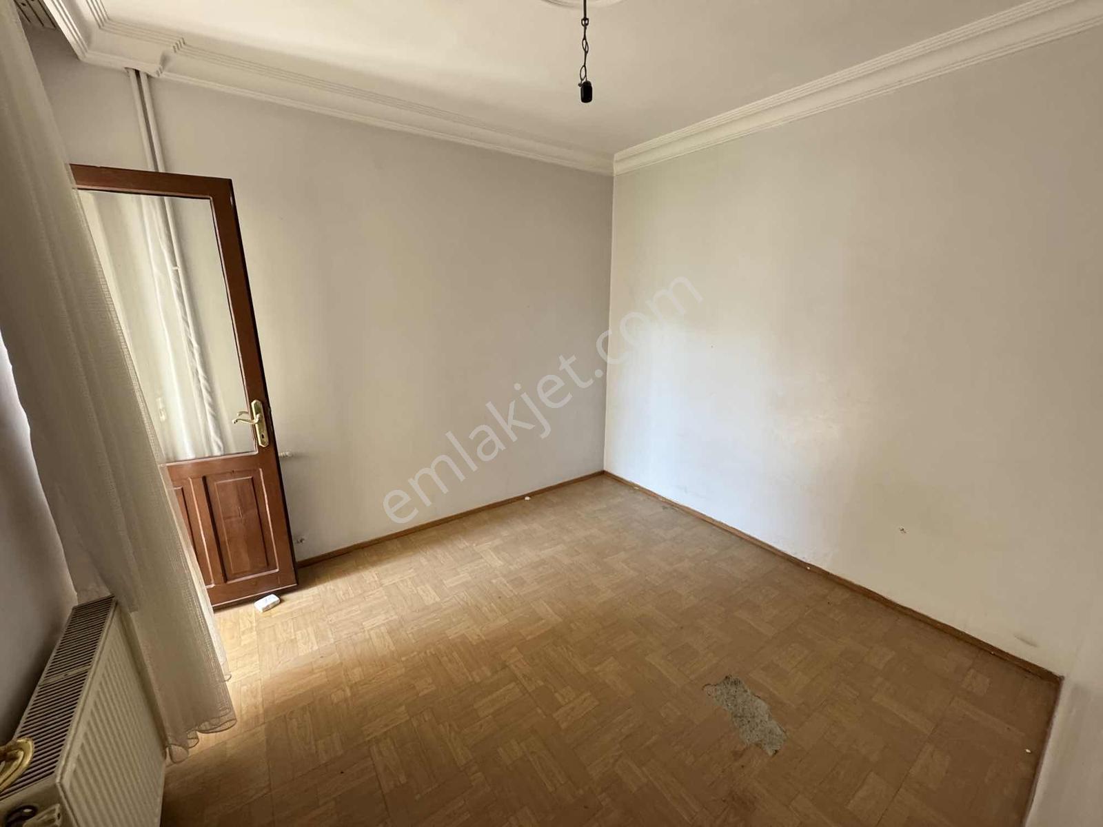Erenler'de Merkezi Konumda Kiralık 3+1 Daire - Görsel 2
