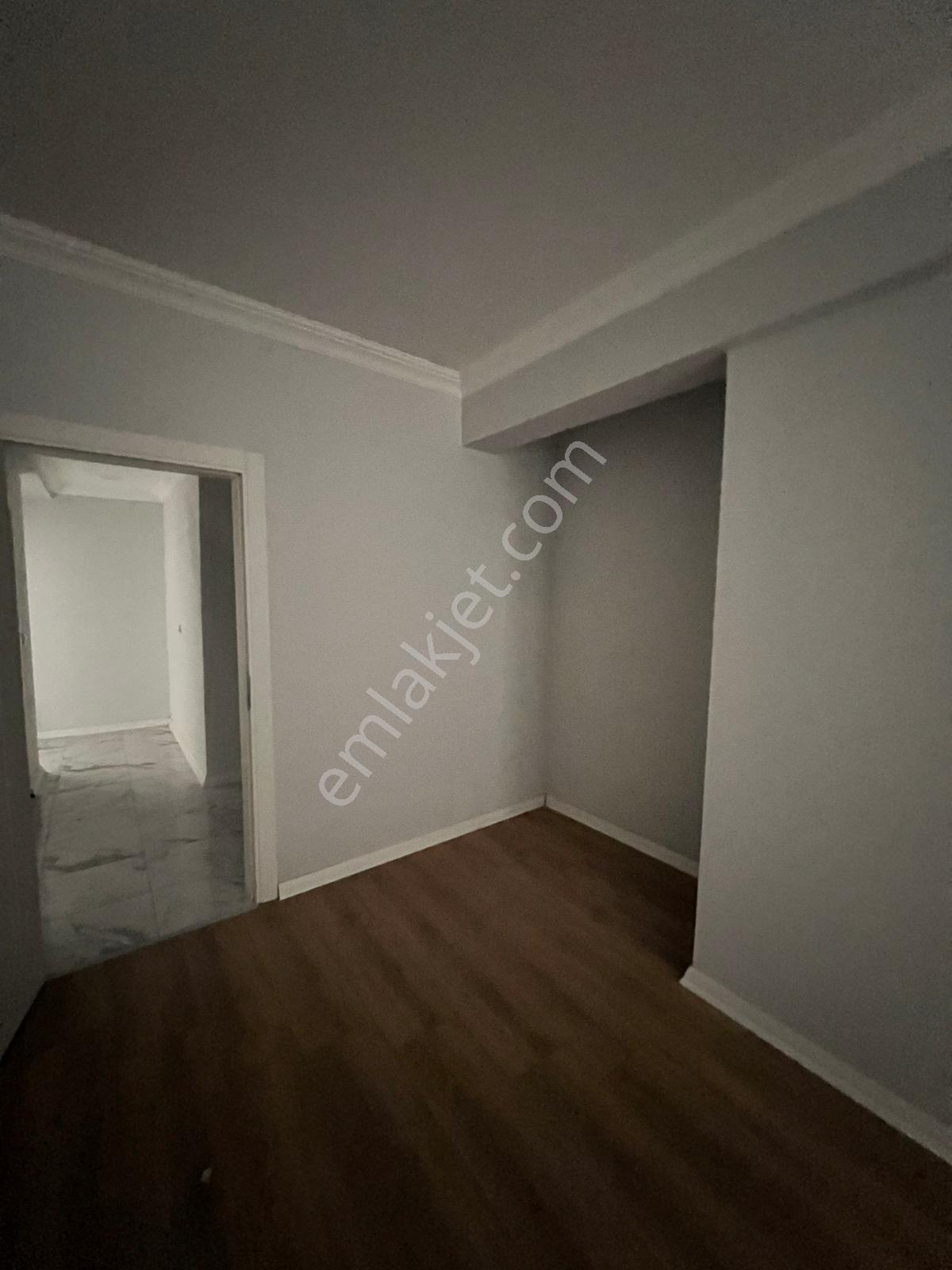 Kaçmaz'dan Sıfır Muhteşem Bahçe Teraslı Otoparklı 2+1 - Görsel 5