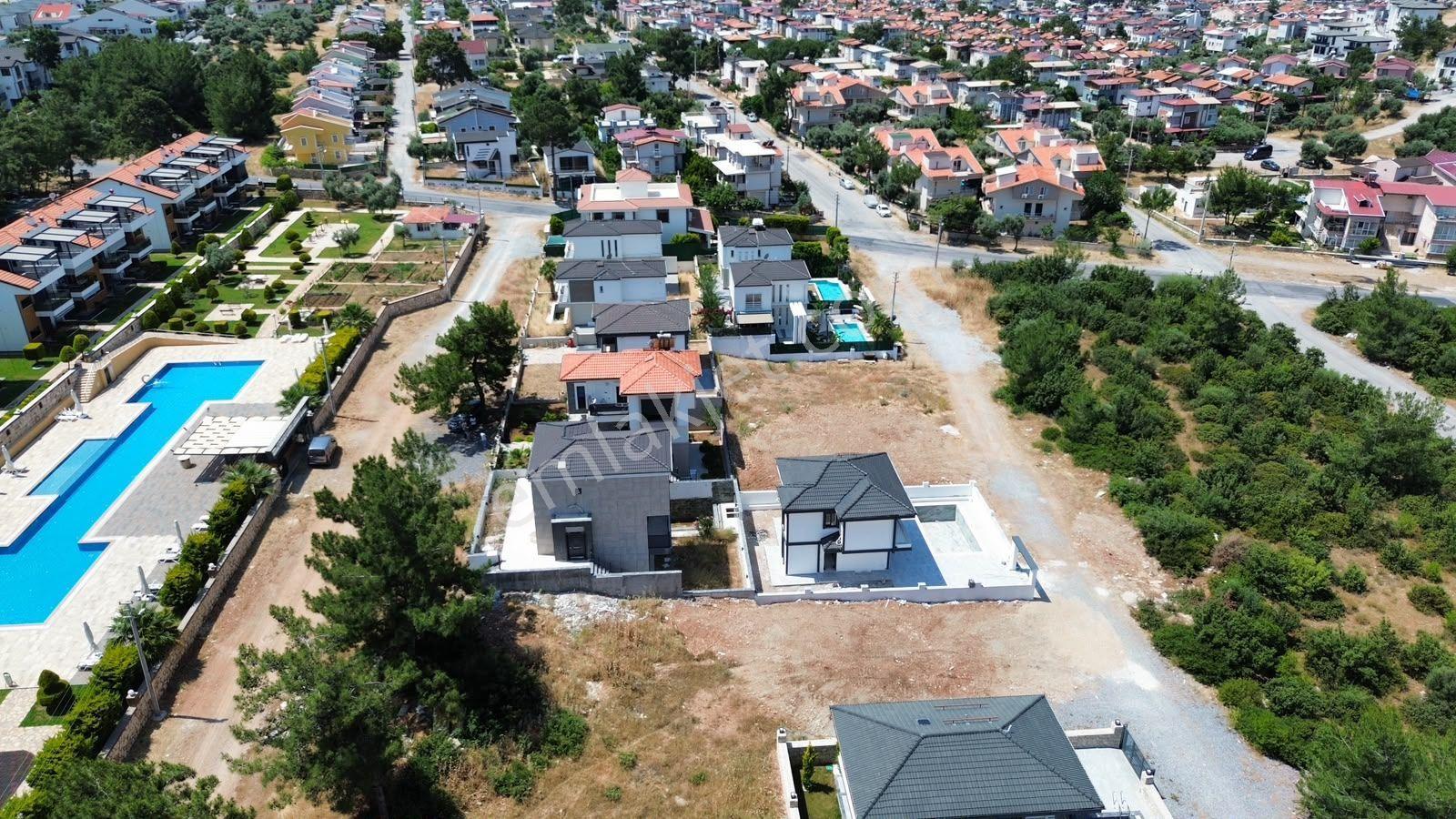 Deniz Manzaralı İmarlı Tam Müstakil Villa Arsası - Görsel 3
