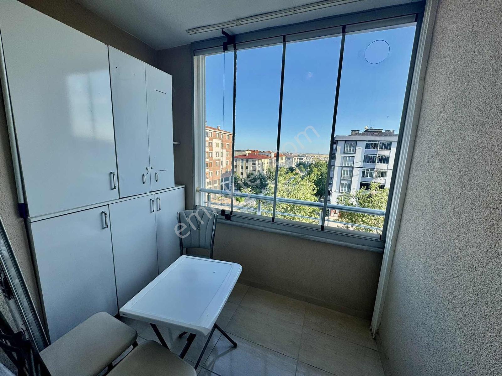 Full Eşyalı Cadde Üzeri Kiralık 3+1 Daire - Görsel 5