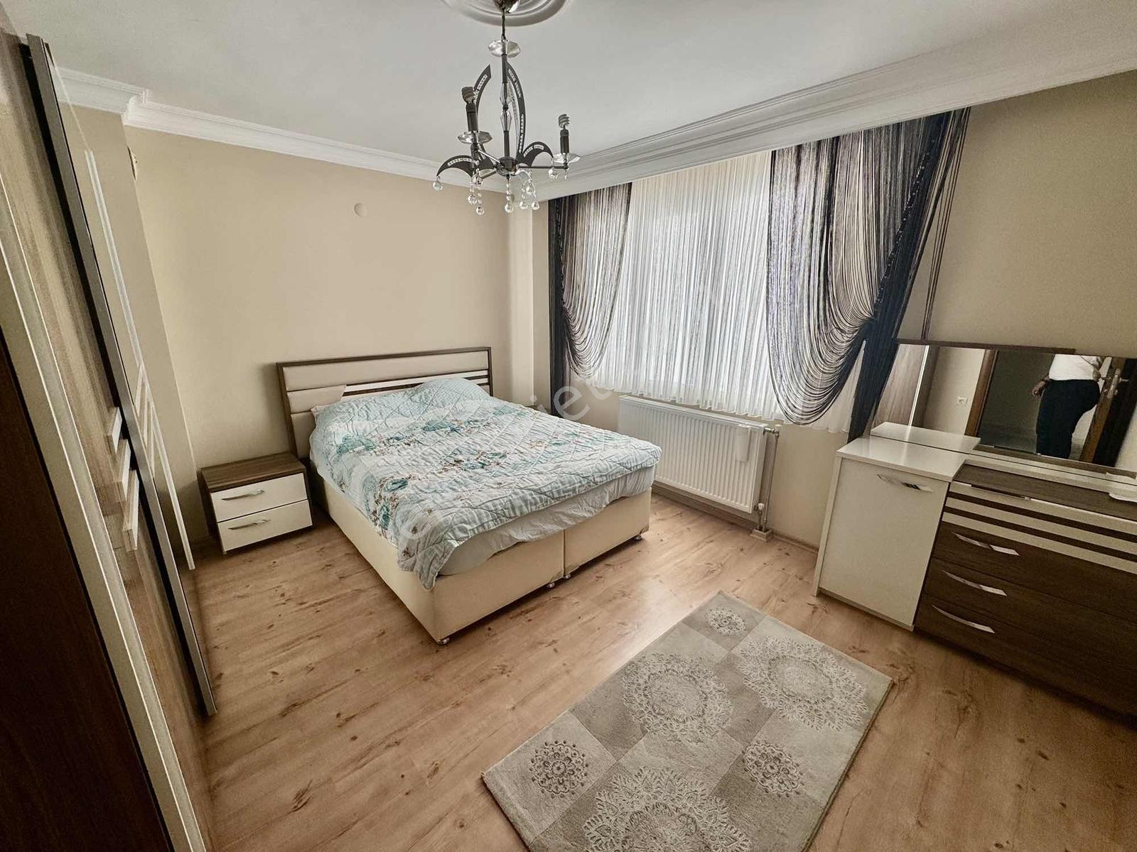 Full Eşyalı Cadde Üzeri Kiralık 3+1 Daire - Görsel 2