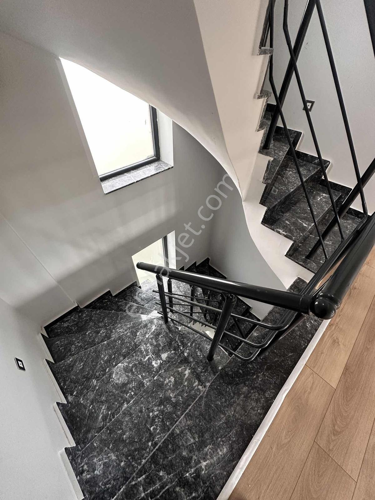 Havuzlu Vıllakent Girişi Trıpleks Villa - Görsel 10