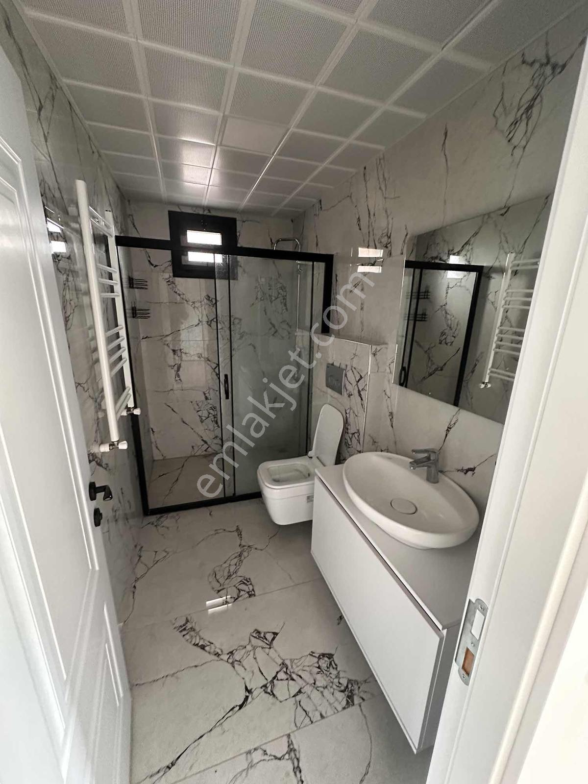 Havuzlu Vıllakent Girişi Trıpleks Villa - Görsel 31