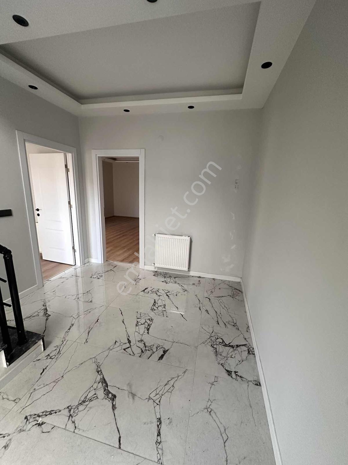 Havuzlu Vıllakent Girişi Trıpleks Villa - Görsel 29