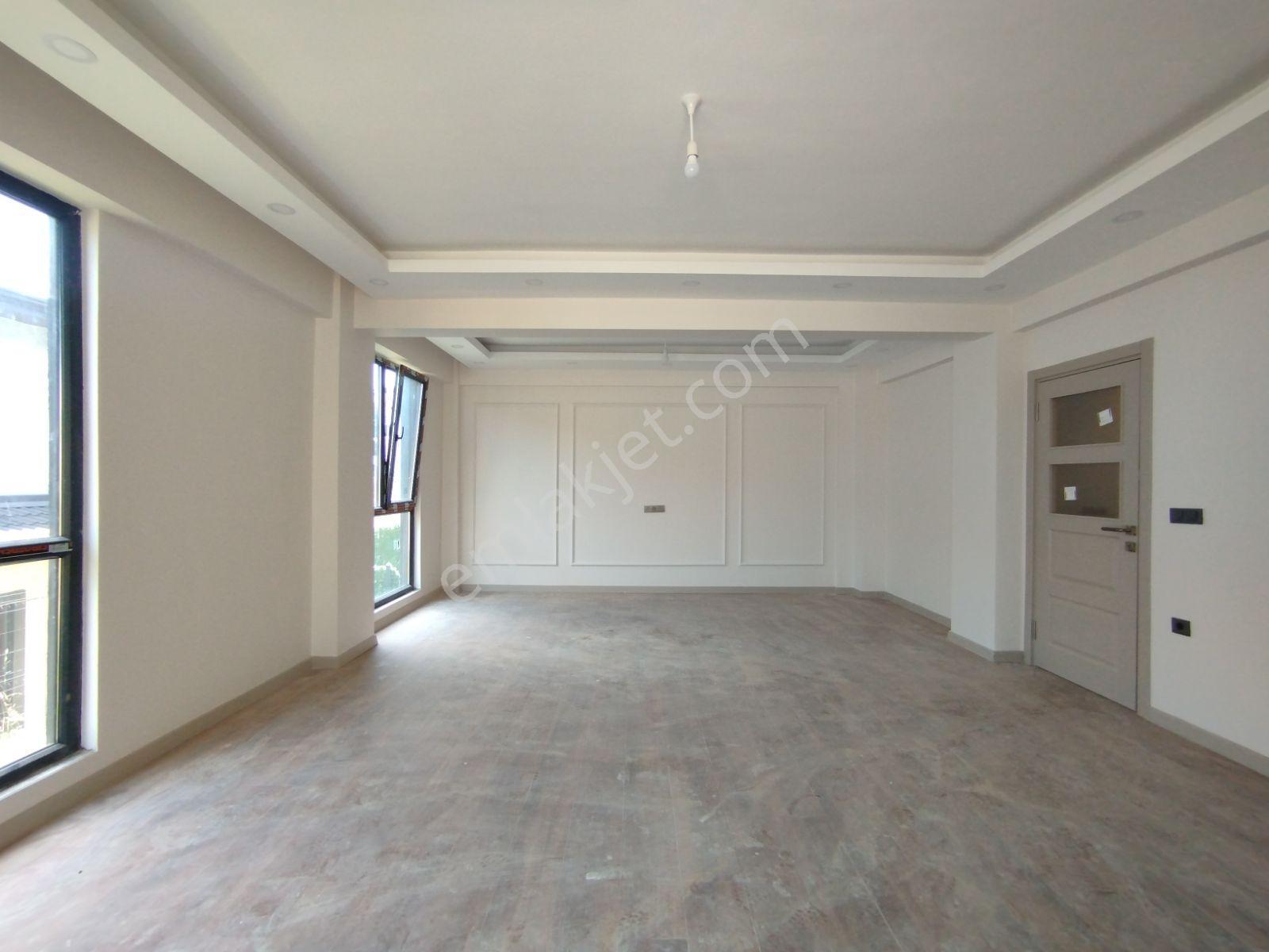 Remax Yeşim Kara'dan Vali Konağına Komşu Bahçeli Villa - Görsel 27