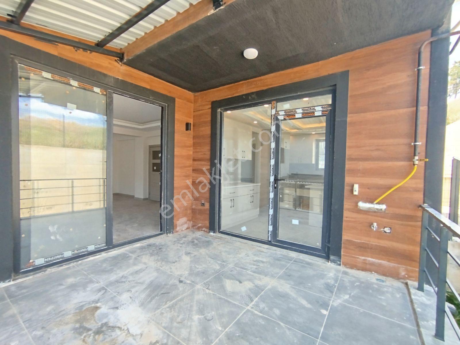 Remax Yeşim Kara'dan Vali Konağına Komşu Bahçeli Villa - Görsel 25