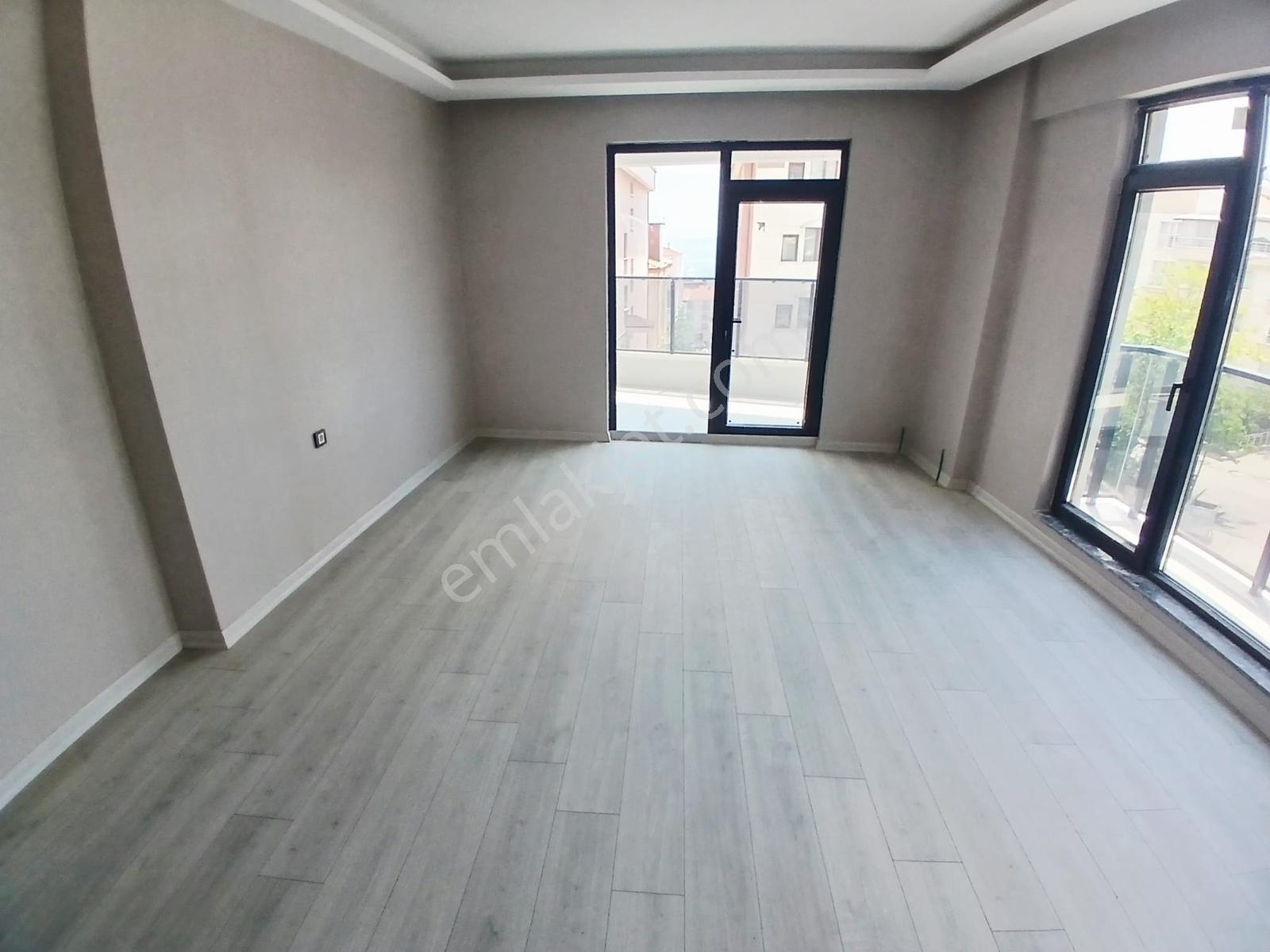 Sancaktepe De Full Yapılı Geniş 3+1 Yerden Isıtmalı Sıfır Daire - Görsel 18