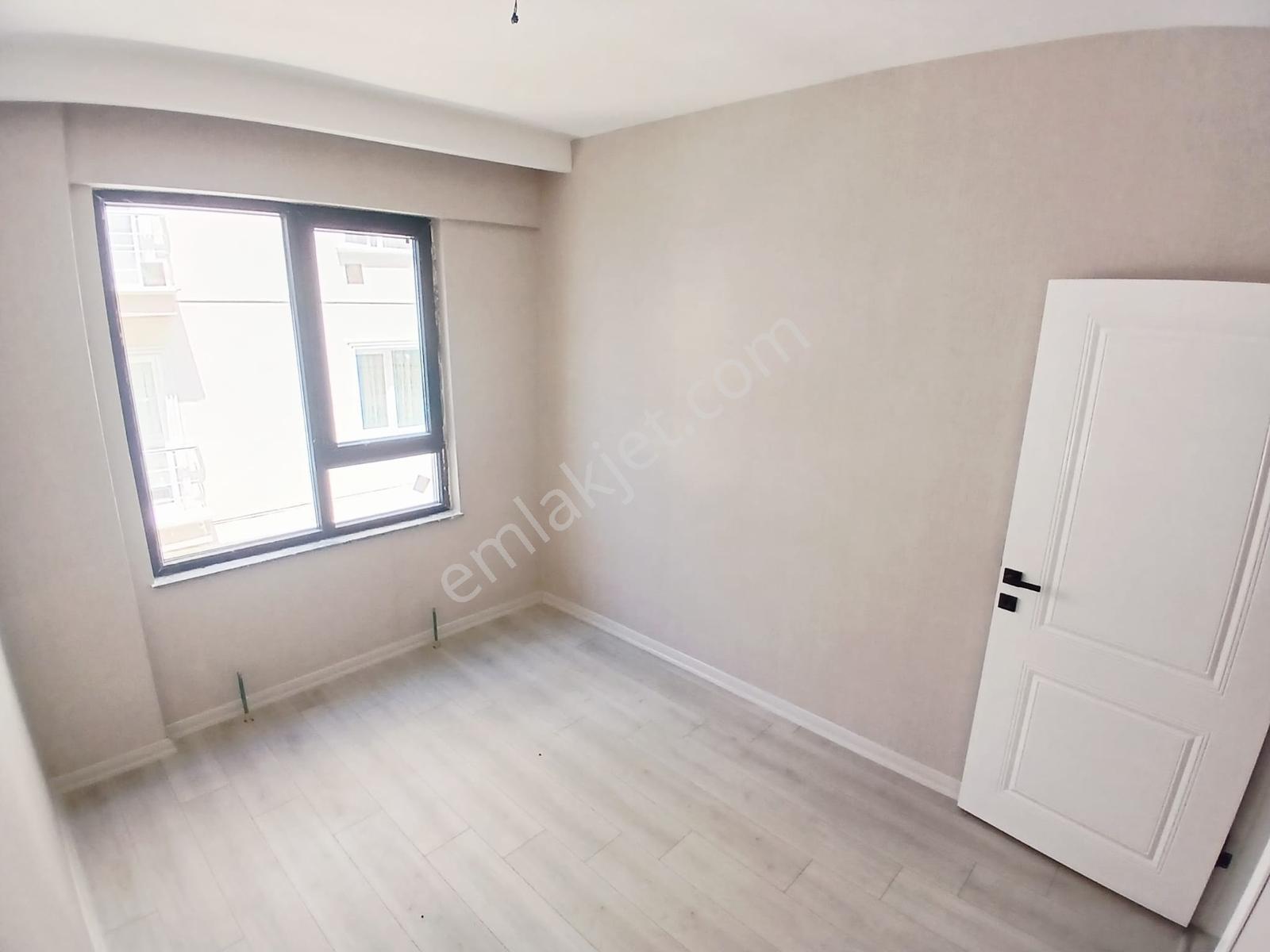 Sancaktepe De Full Yapılı Geniş 3+1 Yerden Isıtmalı Sıfır Daire - Görsel 31