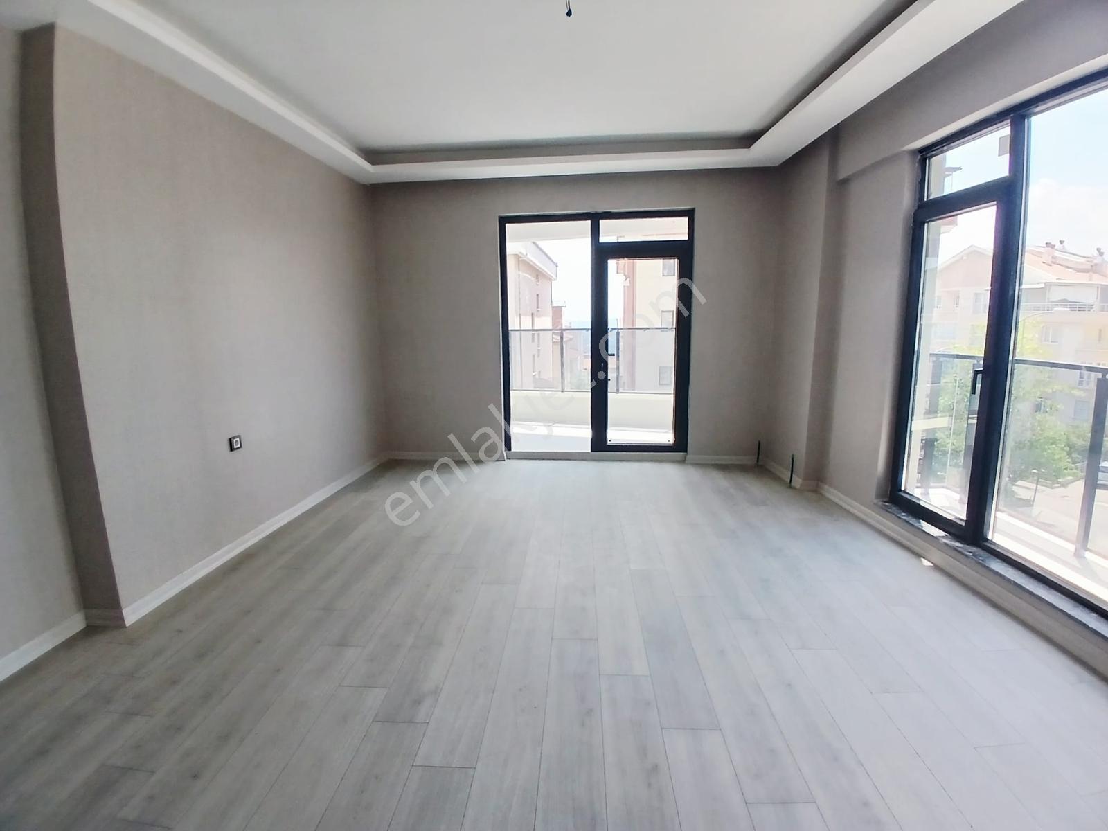 Sancaktepe De Full Yapılı Geniş 3+1 Yerden Isıtmalı Sıfır Daire - Görsel 8