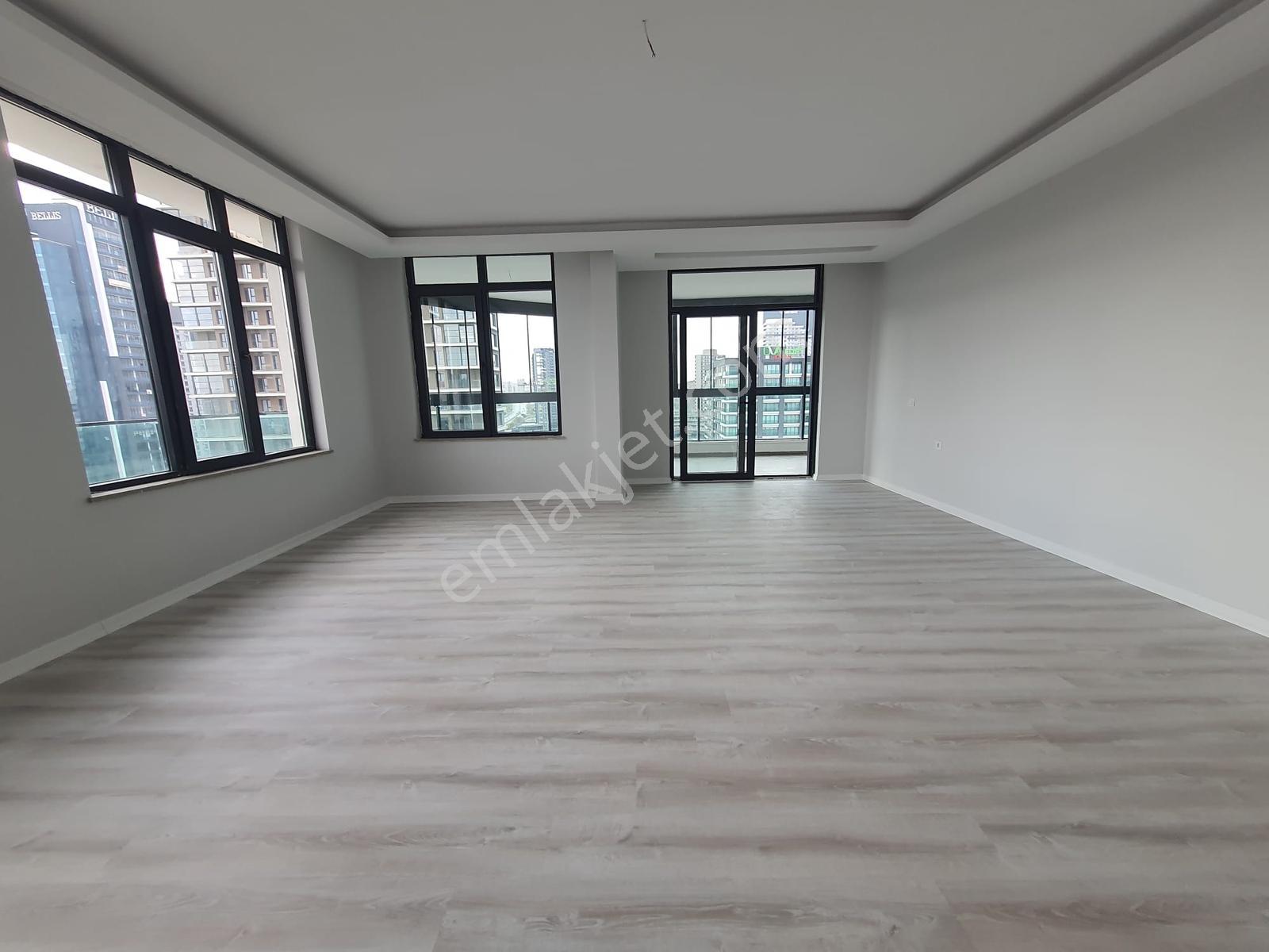 Ovacık'ta Ovagross Yakını Lüx 4+1 Full Yapılı Site Dairesi - Görsel 3