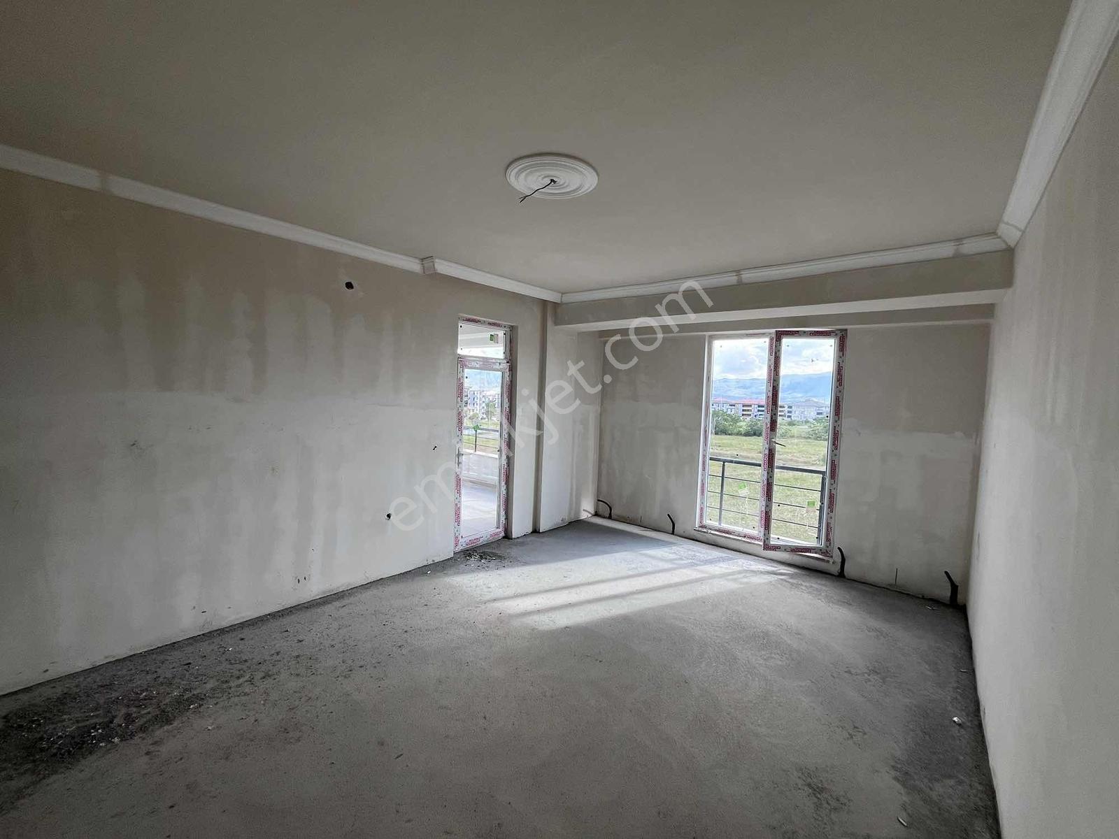 Remax Dem'den Demirkent/menderes Mahallesinde 2+1 Satılık Daire - Görsel 24