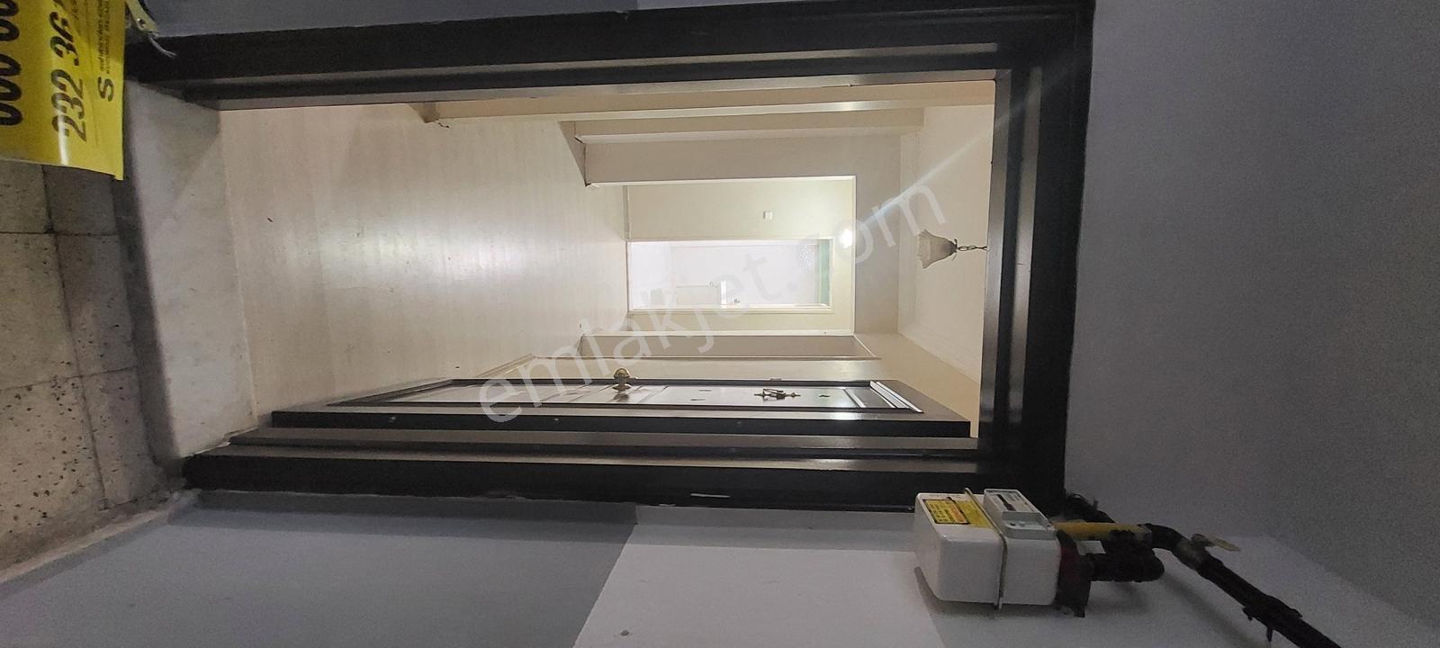 Karşıyaka Zübeyde Hanım Mah De Kiralık 2+1 Daire Kanıt Emlak - Görsel 10