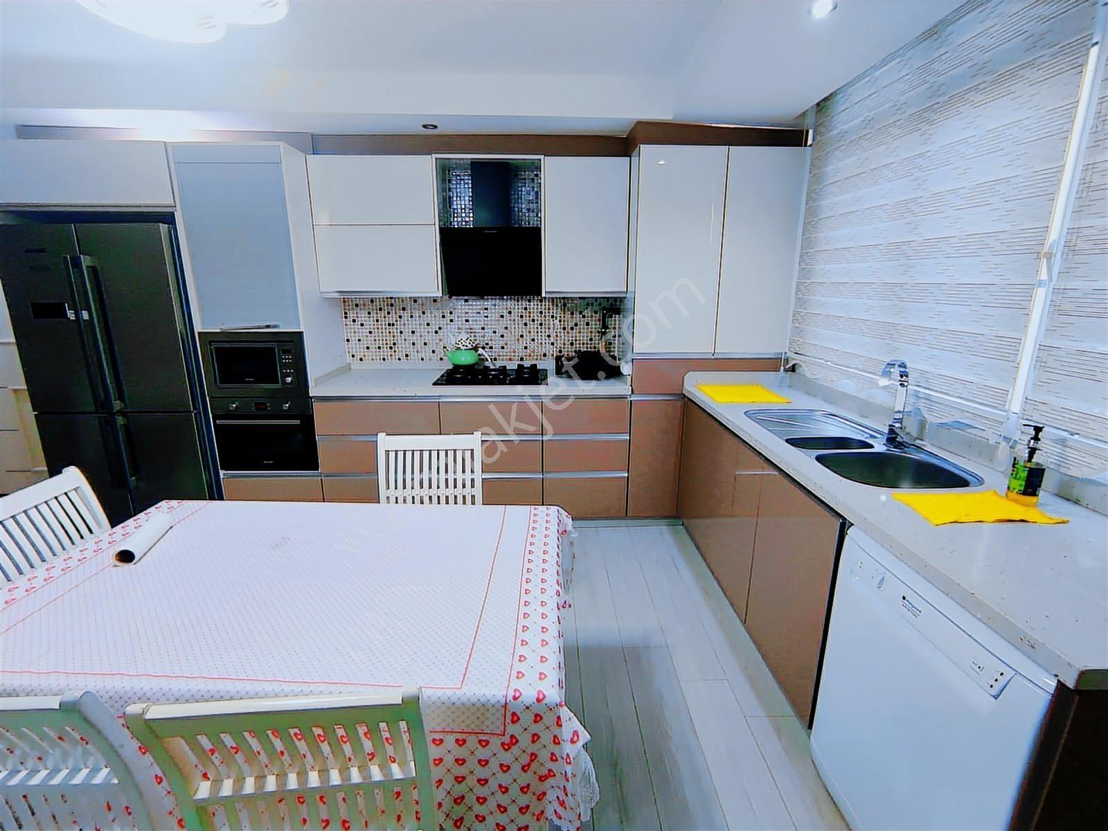 T.özal Da D.gazlı 3+1 Eşyalı Kiralık Daire - Görsel 9