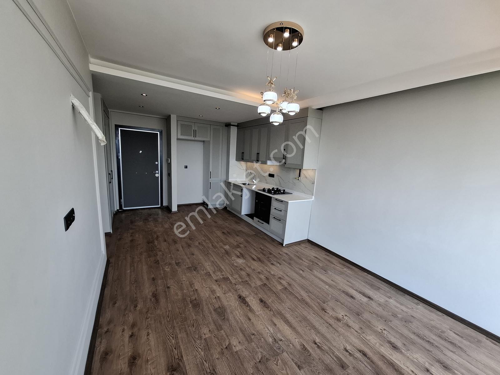 Güvenlikli Sitede 2+1 Ç.banyolu Kapalı Otoparklı Modern Daire - Görsel 3