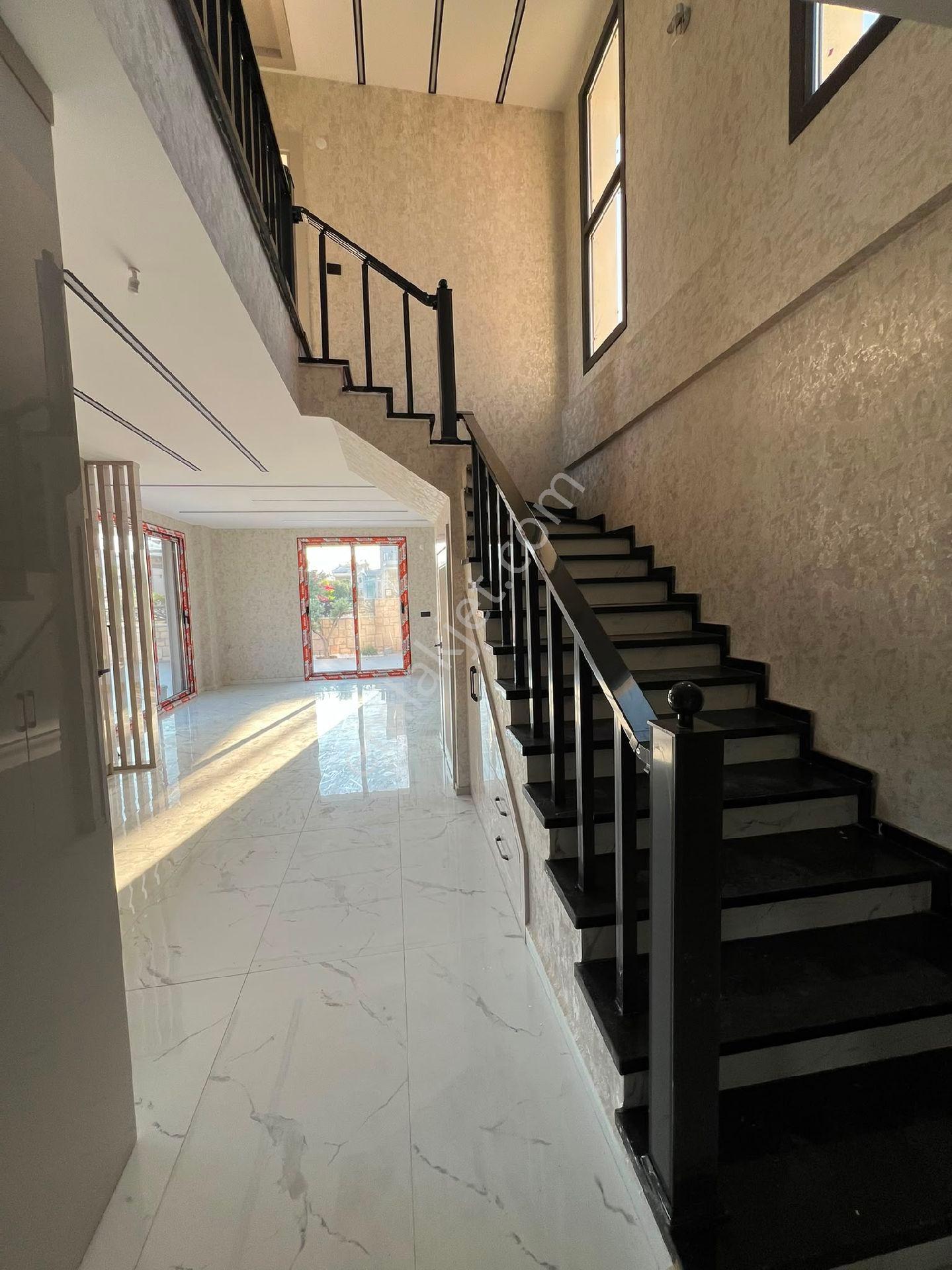Köşe Başında Tüm Mustakil Ultra Lux Villa - Görsel 11