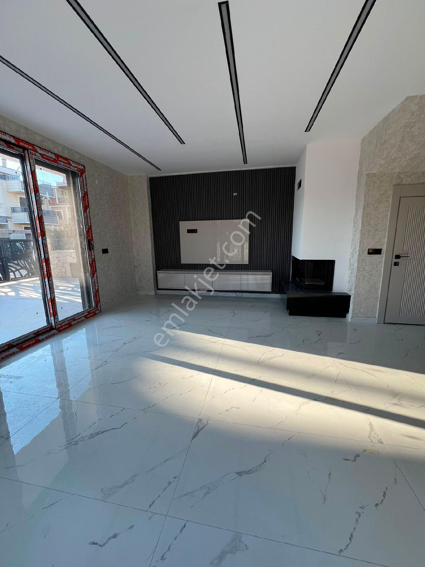 Köşe Başında Tüm Mustakil Ultra Lux Villa - Görsel 13