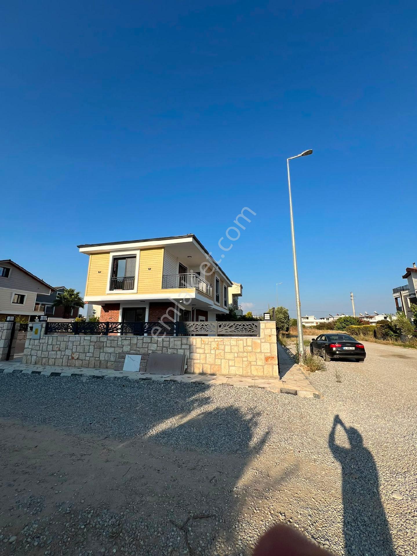 Köşe Başında Tüm Mustakil Ultra Lux Villa - Görsel 5