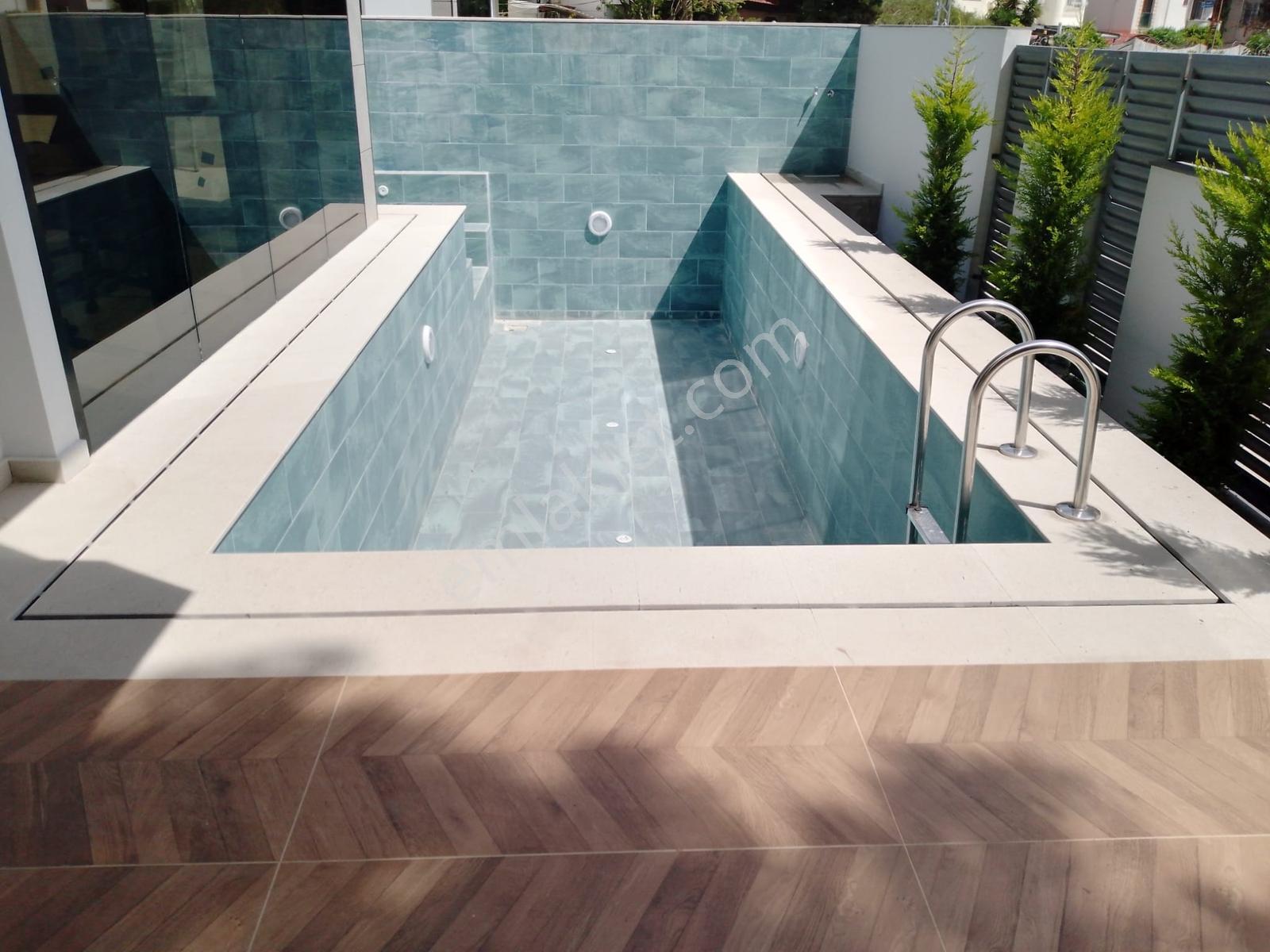 Şehir Merkezinde T.özalda Asansör+havuz+hamam 5+2 Lüx Villa - Görsel 11