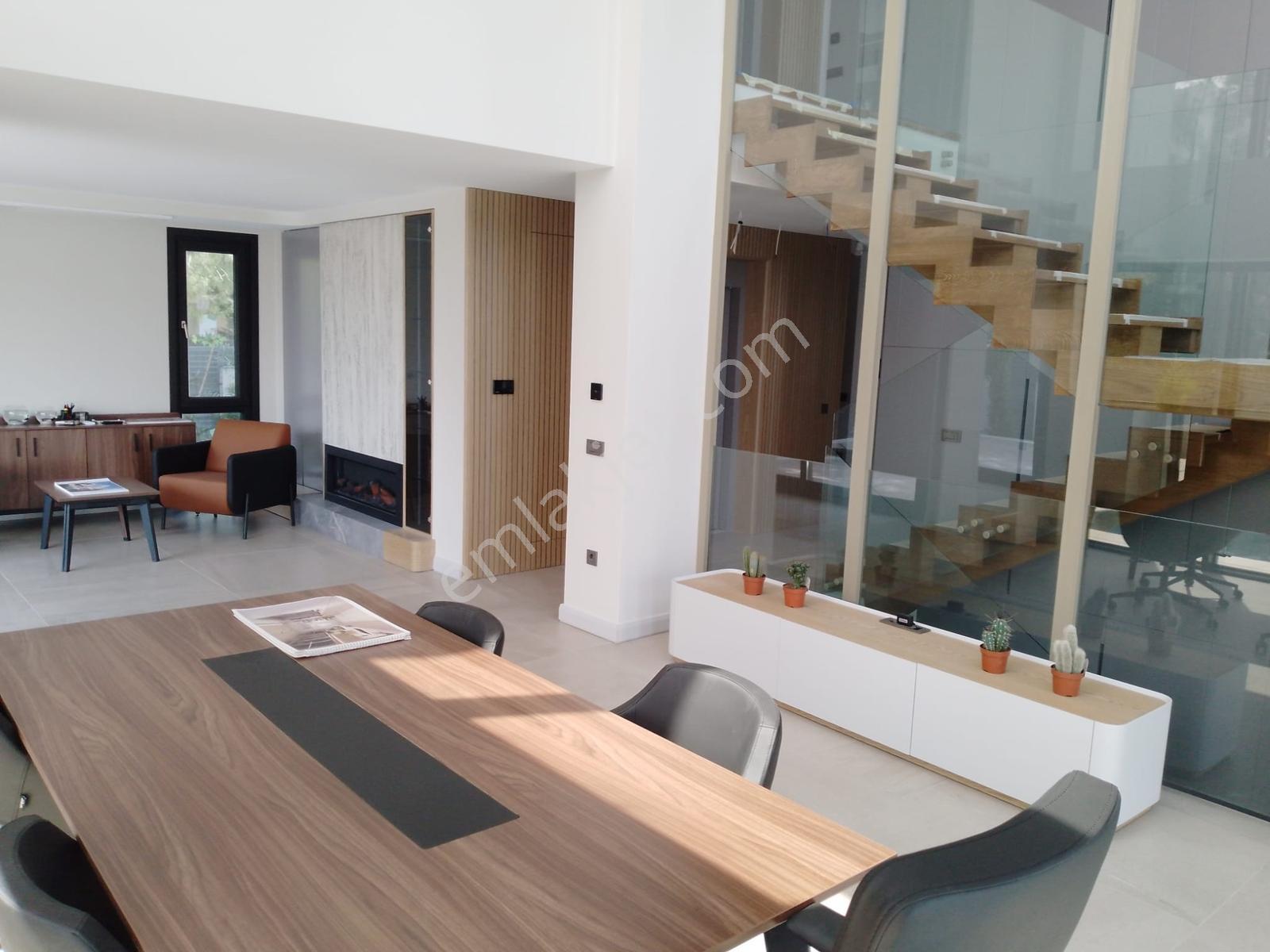 Şehir Merkezinde T.özalda Asansör+havuz+hamam 5+2 Lüx Villa - Görsel 6