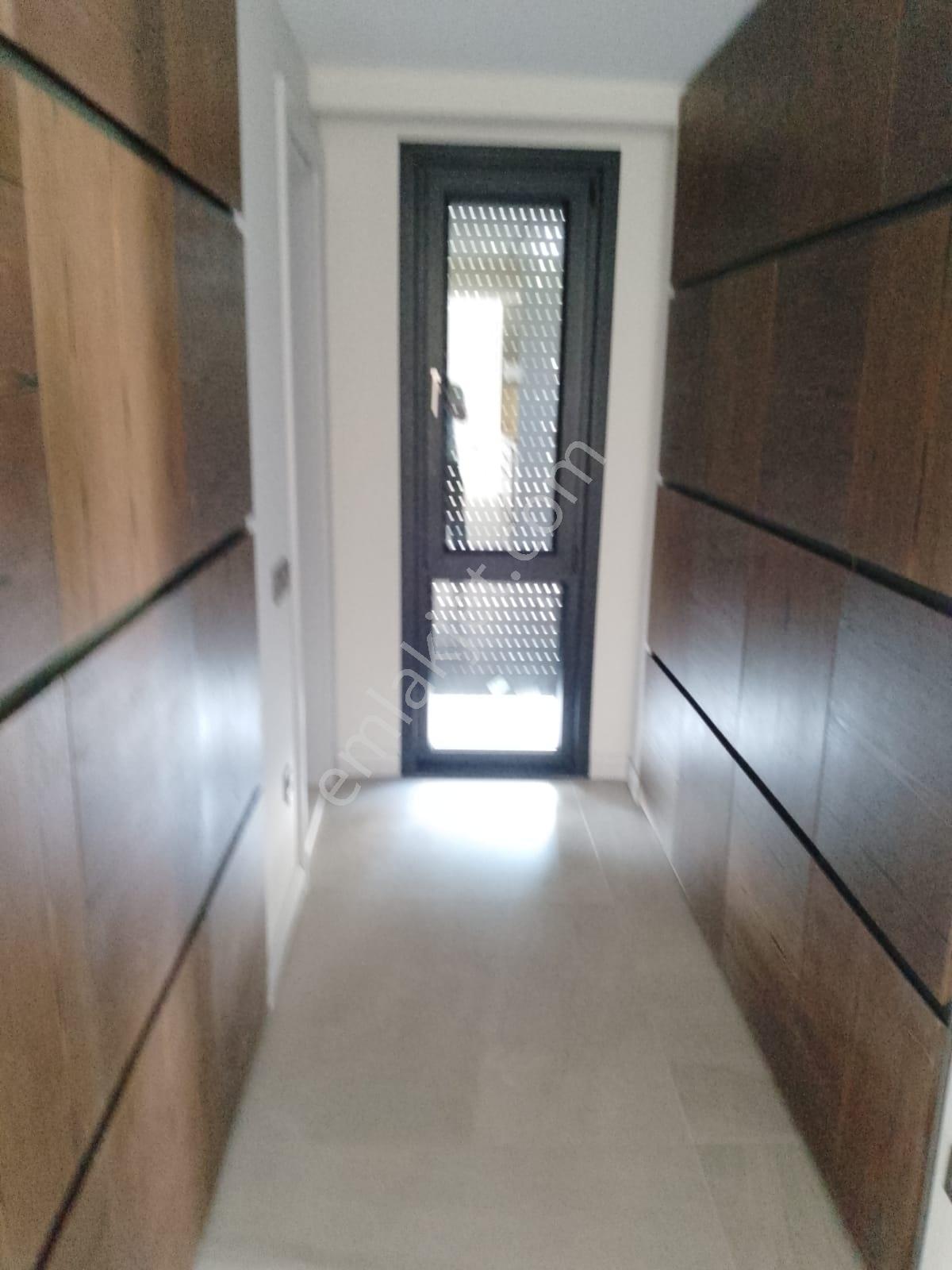 Şehir Merkezinde T.özalda Asansör+havuz+hamam 5+2 Lüx Villa - Görsel 32