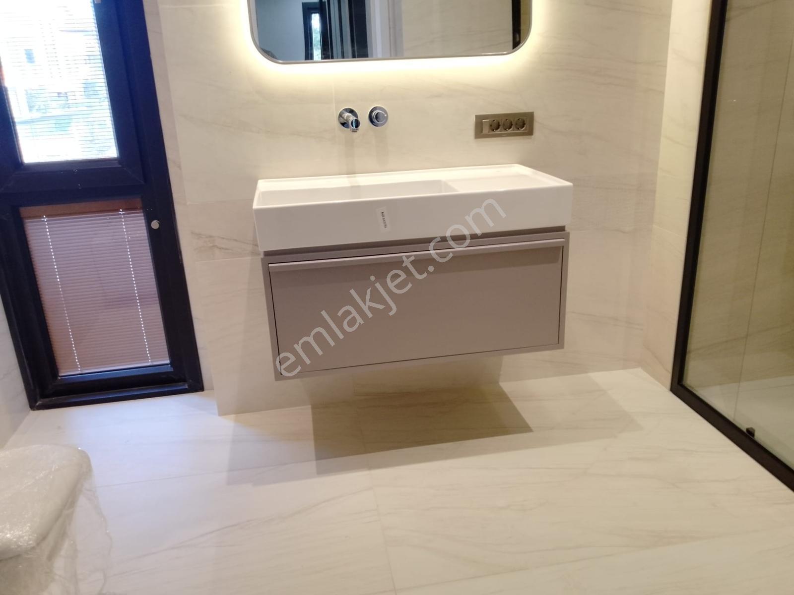 Şehir Merkezinde T.özalda Asansör+havuz+hamam 5+2 Lüx Villa - Görsel 31