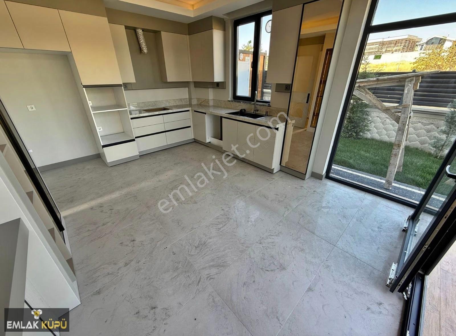 Bağlıca Mah'de Satılık 4+1 Ultra Lüks Yapıda Site İçinde Villa - Görsel 24